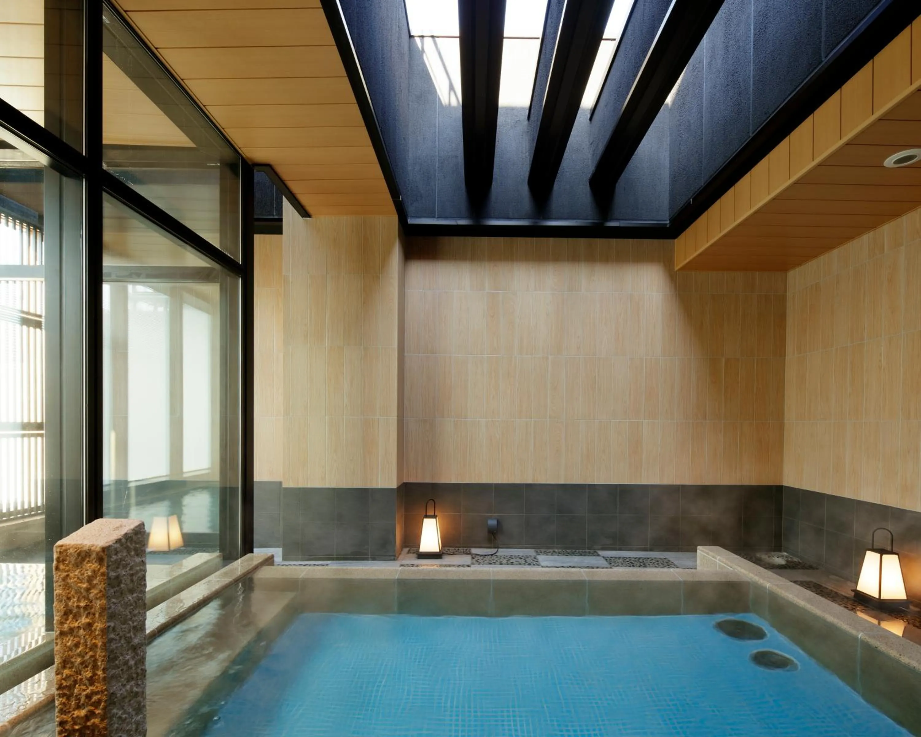 Open Air Bath in Candeo Hotels Tokyo Shimbashi