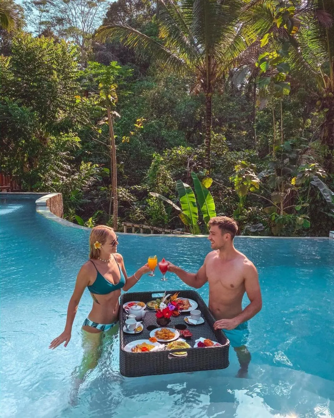 Food and drinks in Song Broek Bali