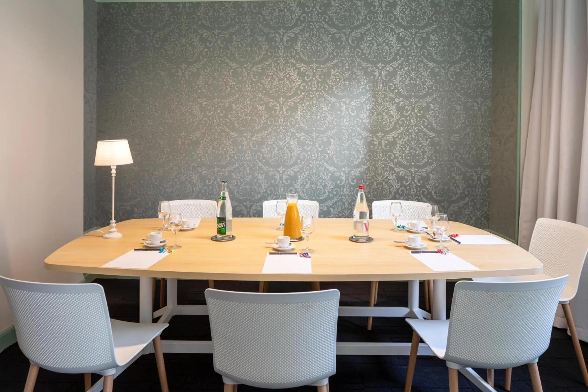 Business facilities in Hotel Du Commerce Spa