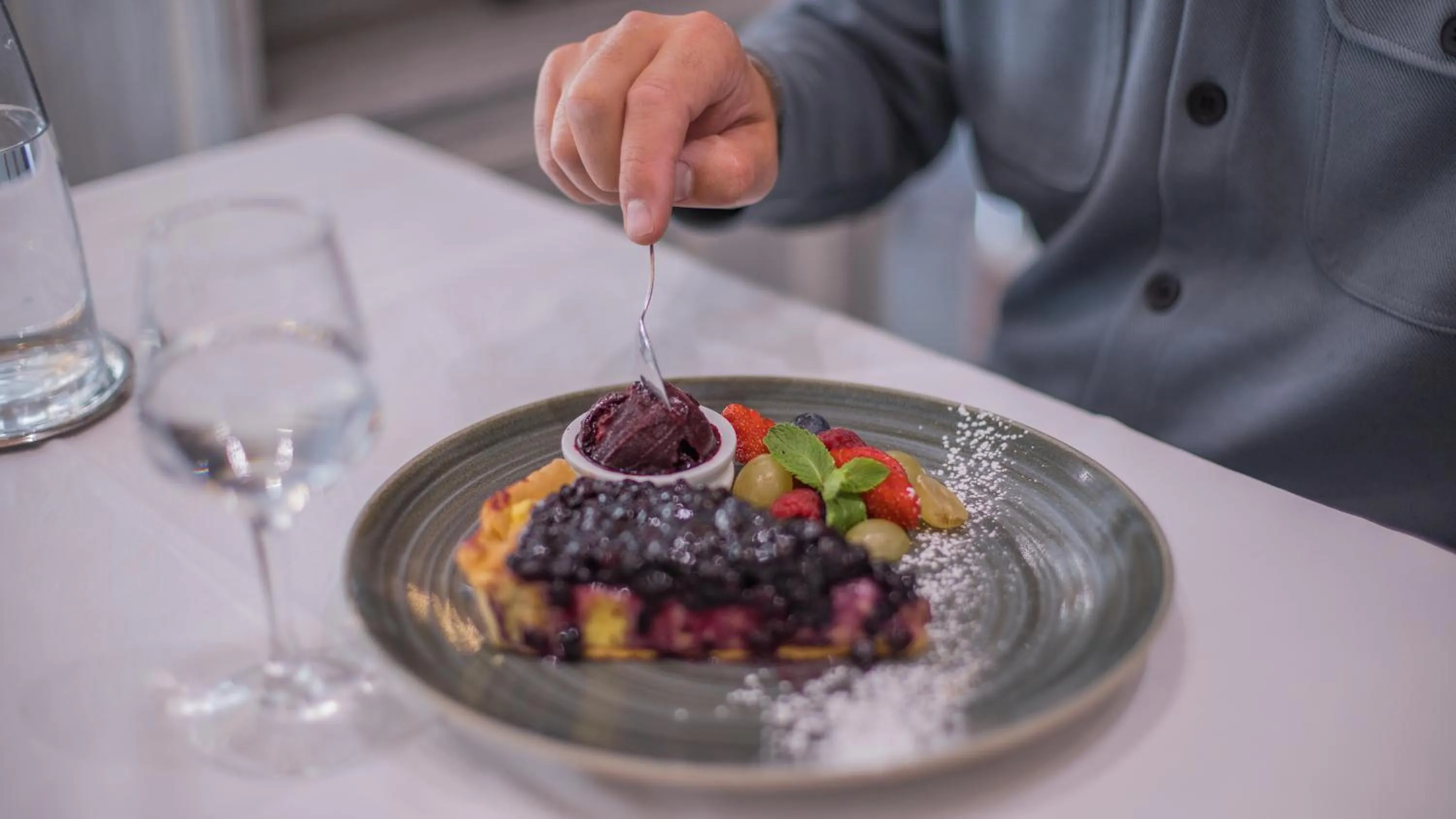 Restaurant/places to eat in Hotel Du Commerce Spa