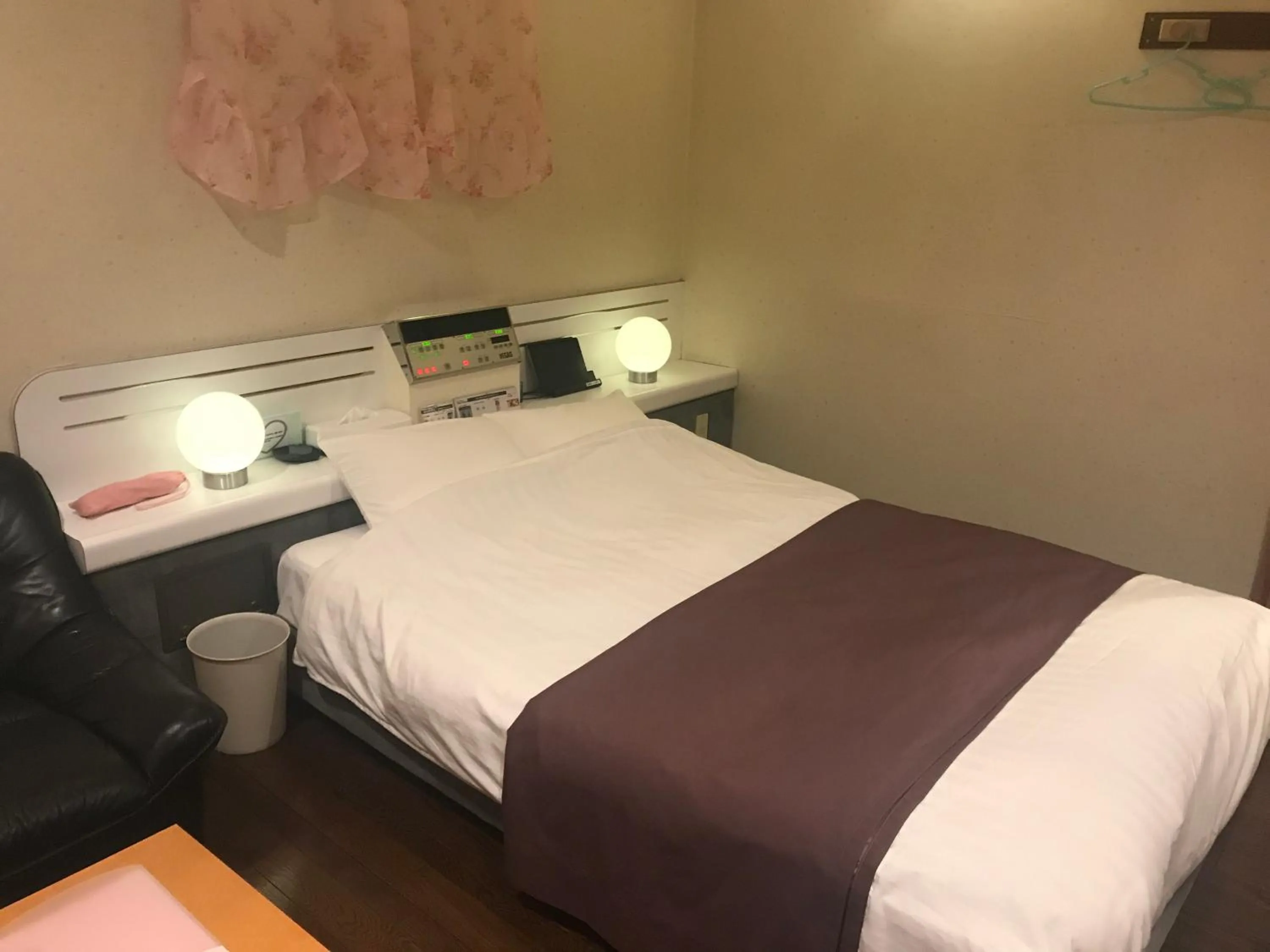 Photo of the whole room, Bed in Hotel Vegas (Adult Only)