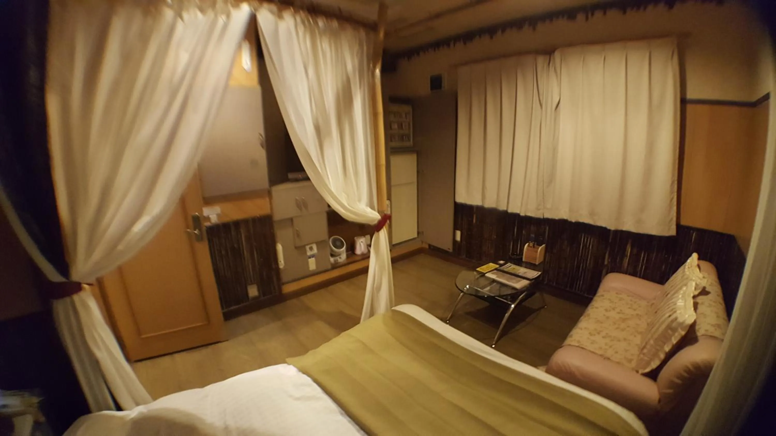 Bedroom, Bed in Hotel Vegas (Adult Only)