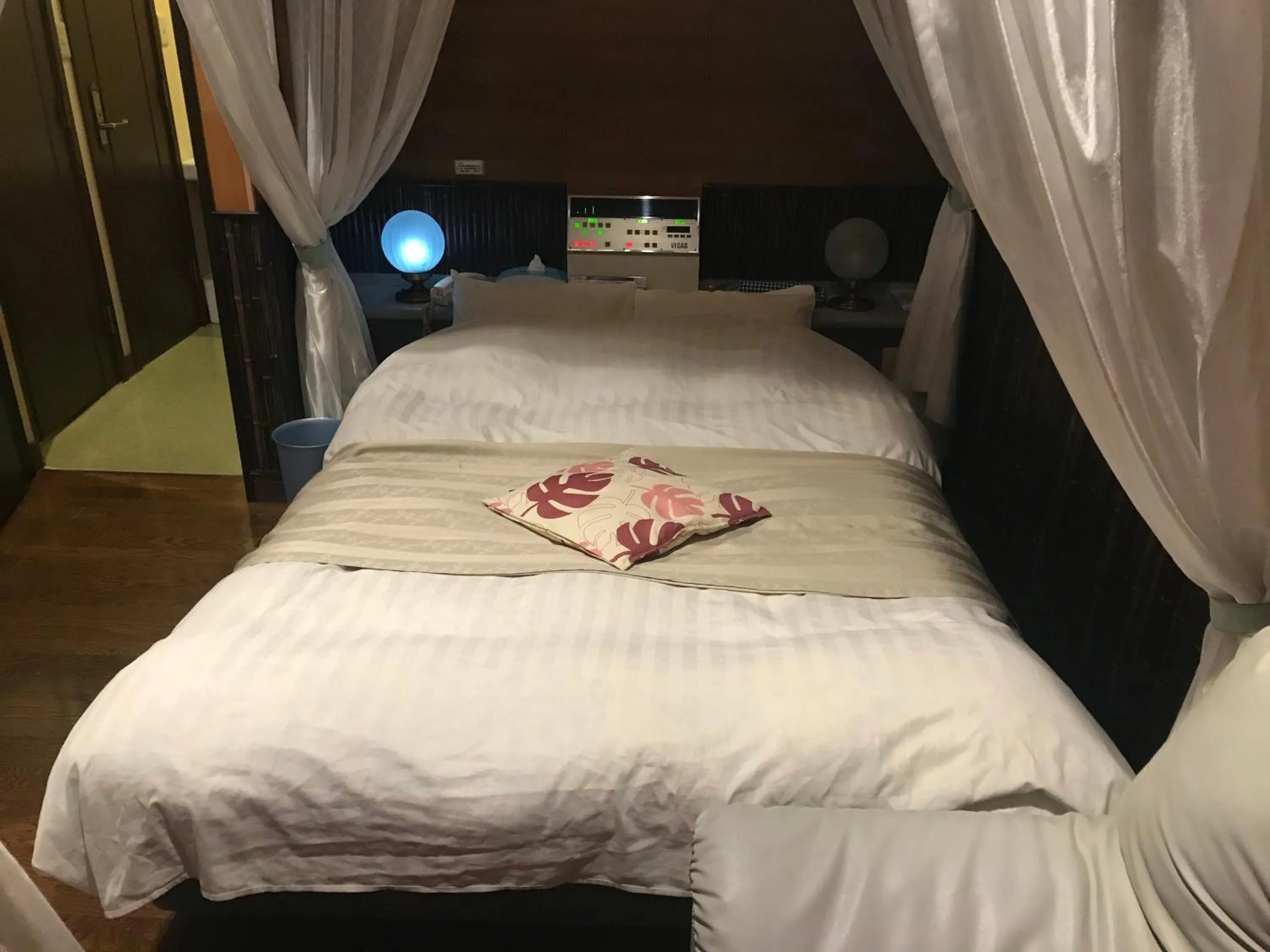 Photo of the whole room, Bed in Hotel Vegas (Adult Only)