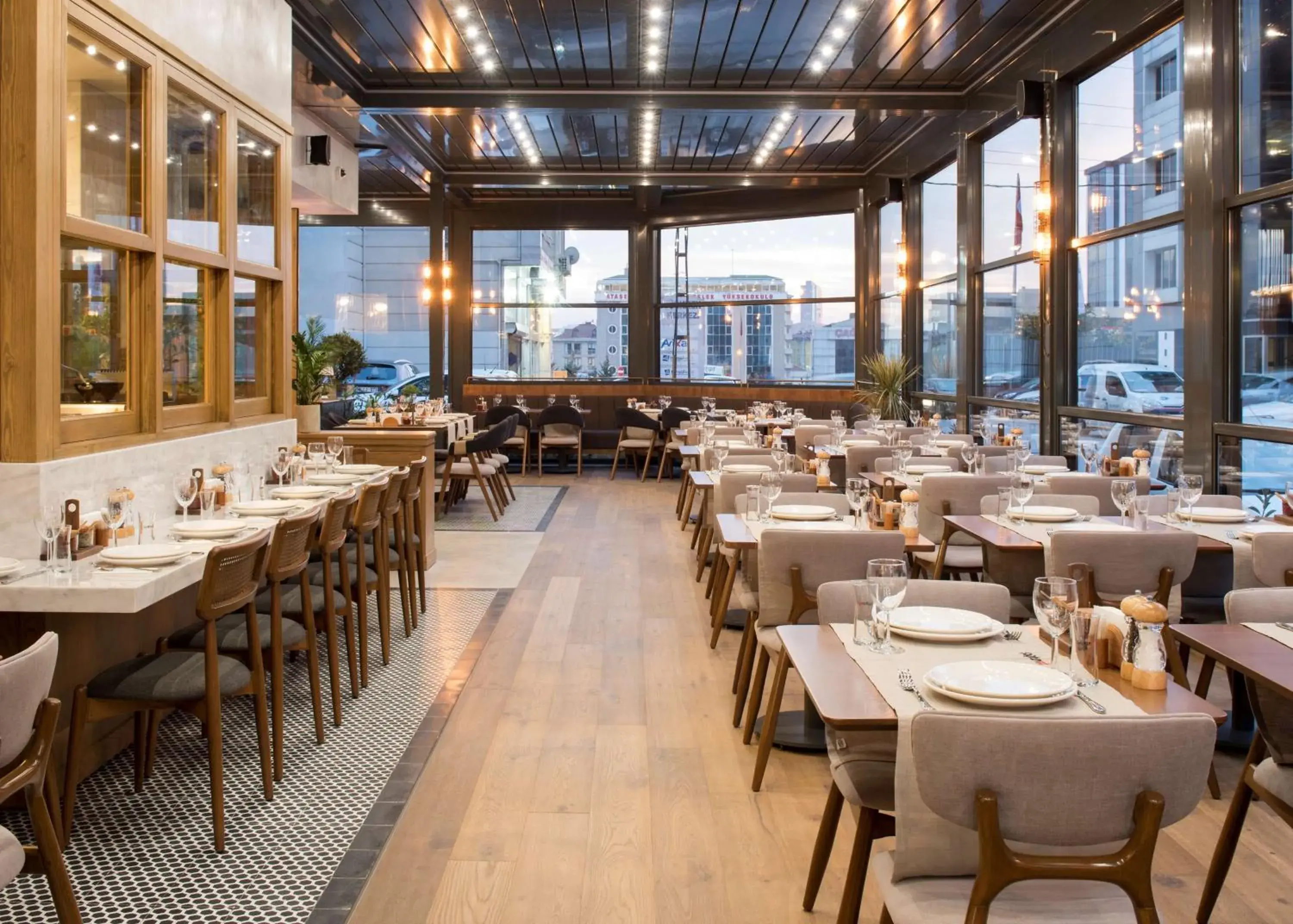 Restaurant/places to eat in Park Inn by Radisson Istanbul Atasehir Restaurant/places to eat in Park Inn by Radisson Istanbul Atasehir