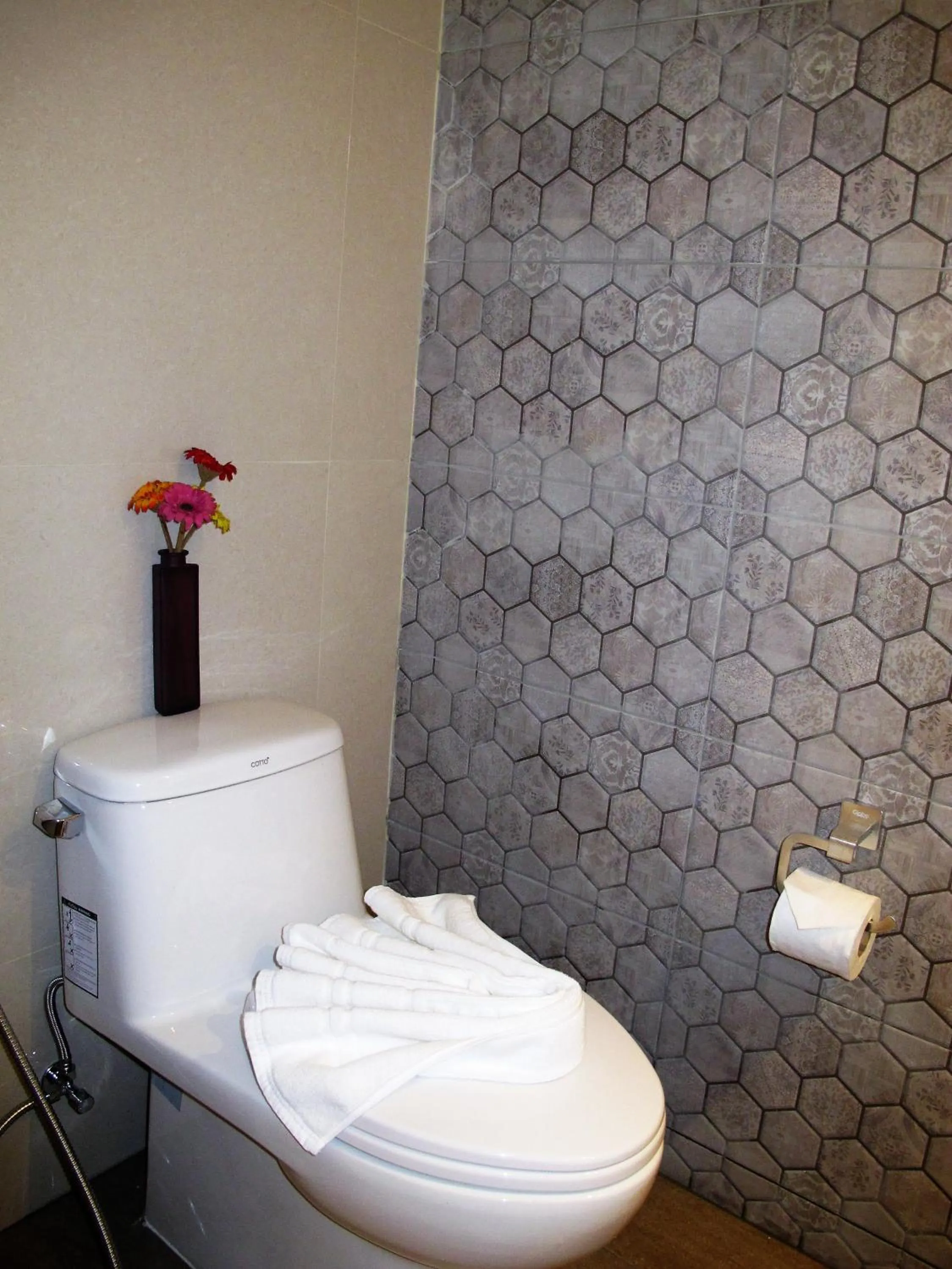 Bathroom in Suvarnabhumi Oriental Resort