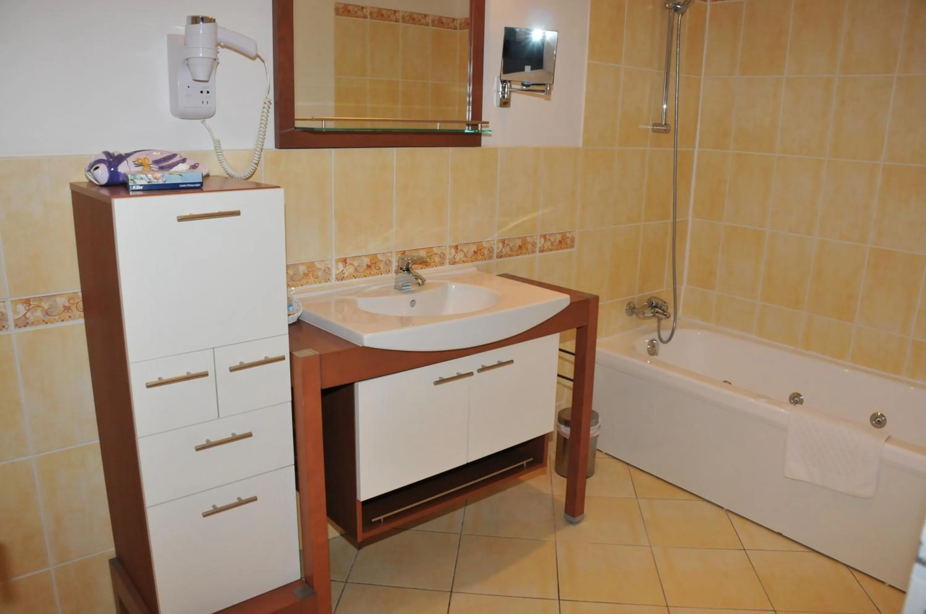 Bathroom in Hôtellerie Nouvelle de Villemartin