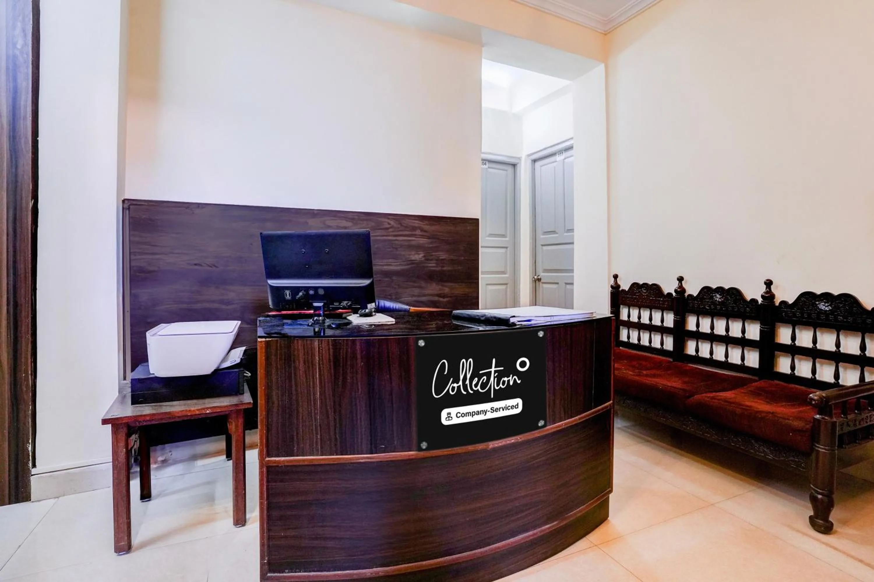 Lobby or reception in Super Collection O Panjim Near Miramar Beach