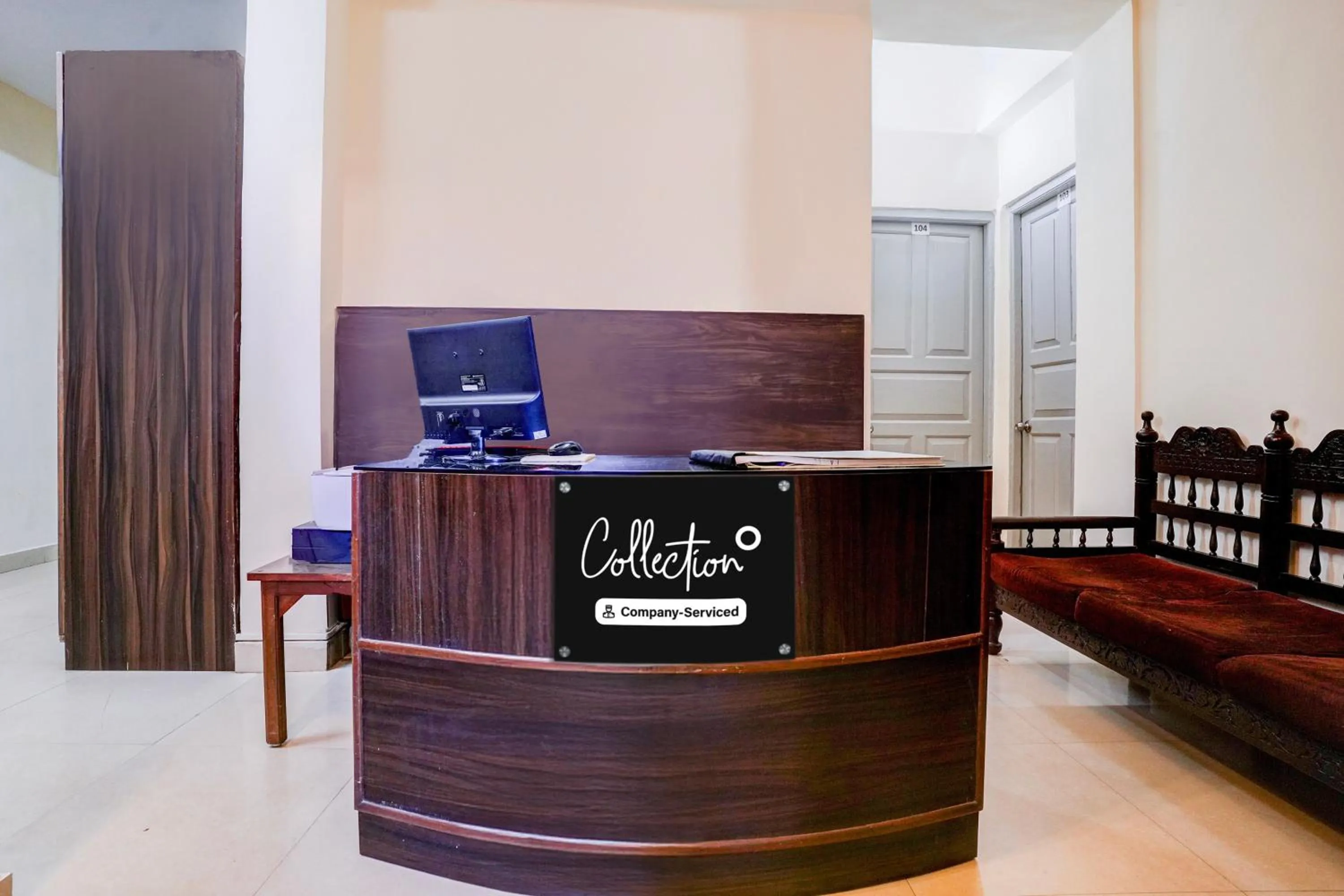 Lobby or reception in Super Collection O Panjim Near Miramar Beach