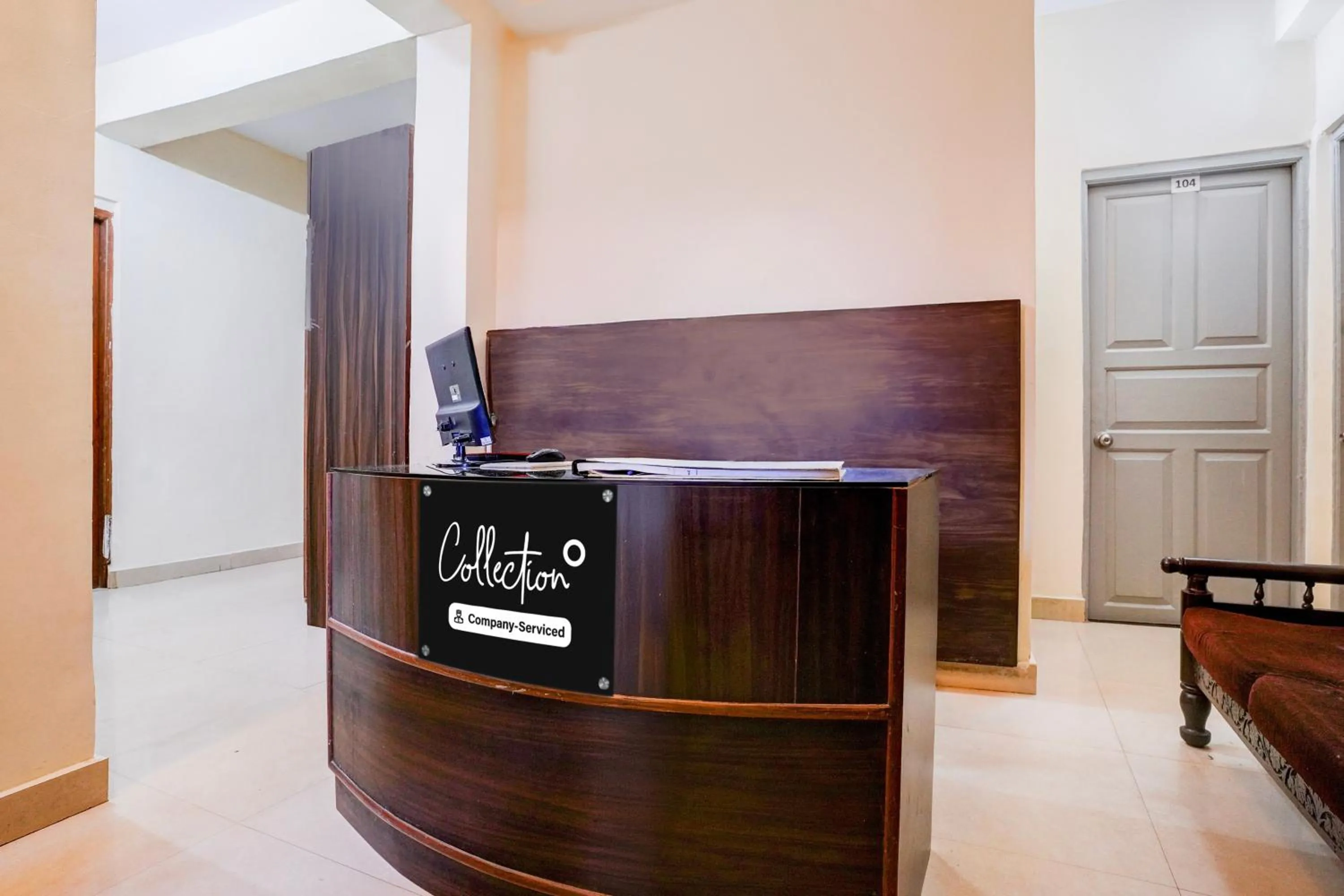 Lobby or reception in Super Collection O Panjim Near Miramar Beach