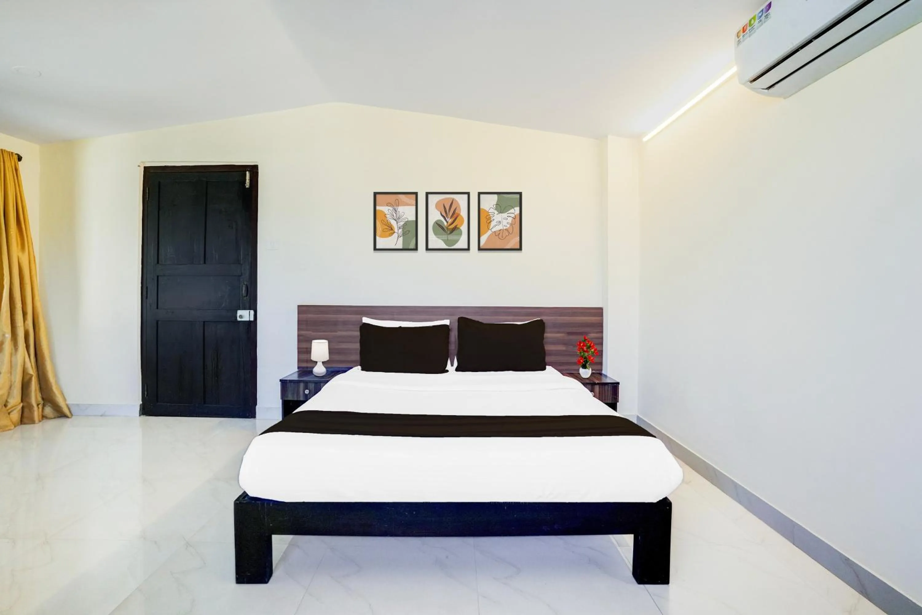 Bedroom, Bed in Super Collection O Panjim Near Miramar Beach