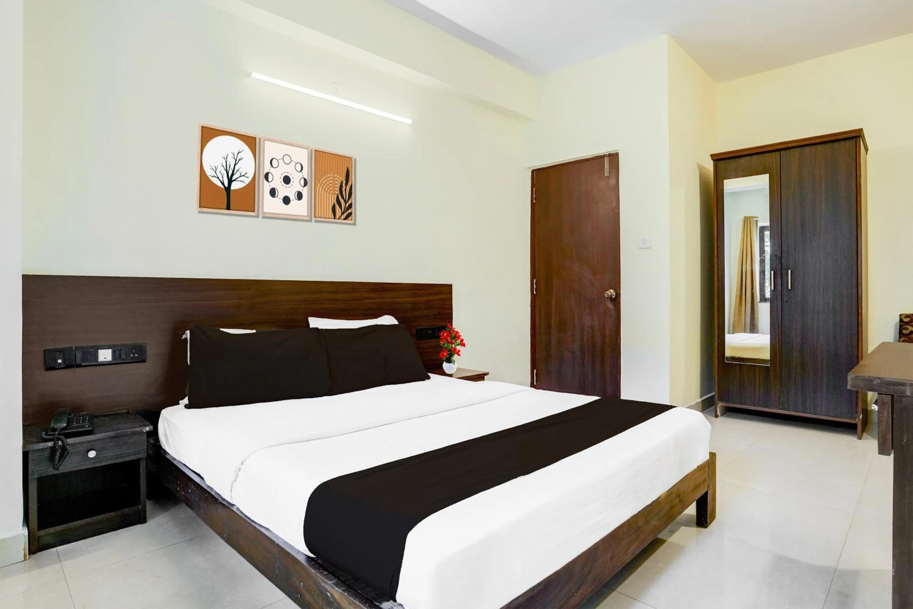 Bedroom, Bed in Super Collection O Panjim Near Miramar Beach