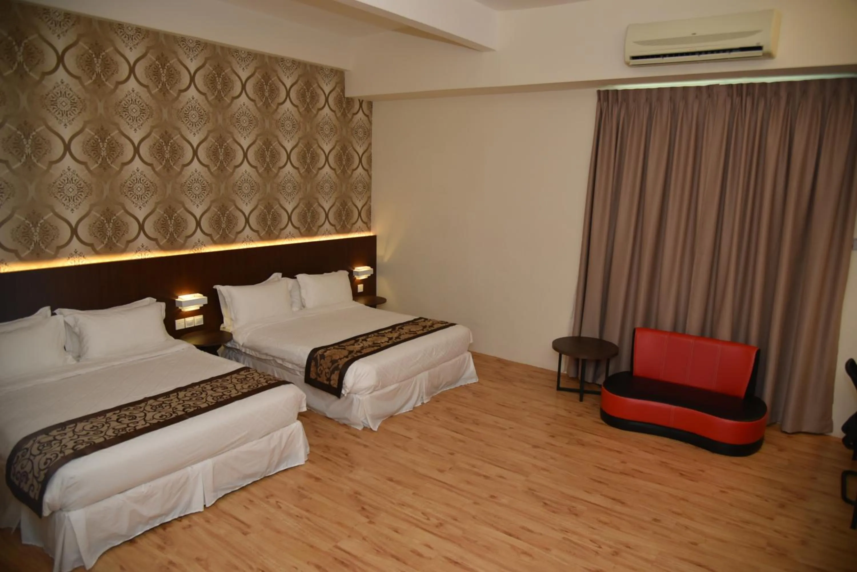 Bed in Casa Bonita Hotel