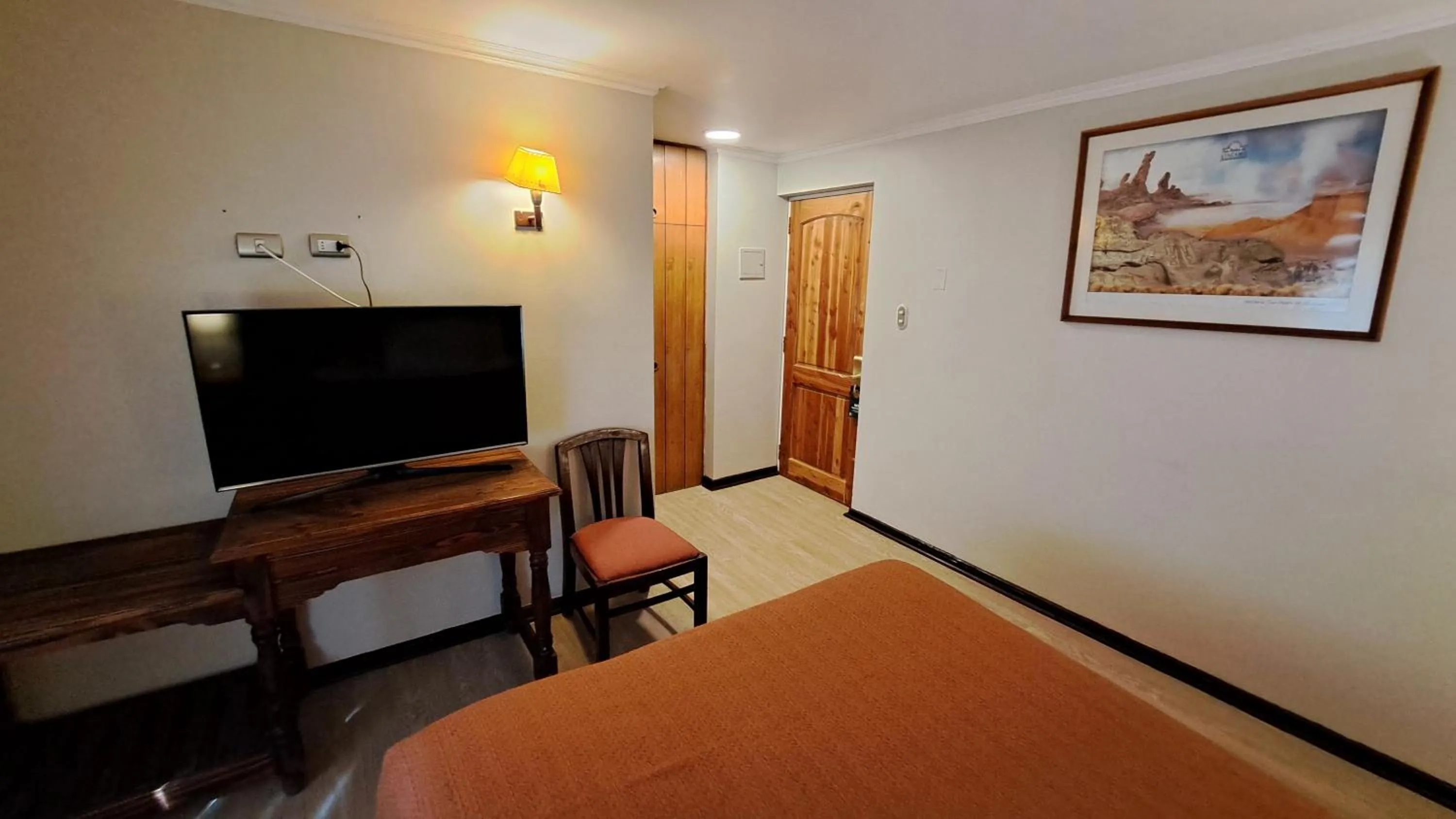 Photo of the whole room, Bed in Hotel Diego de Almagro San Pedro De Atacama