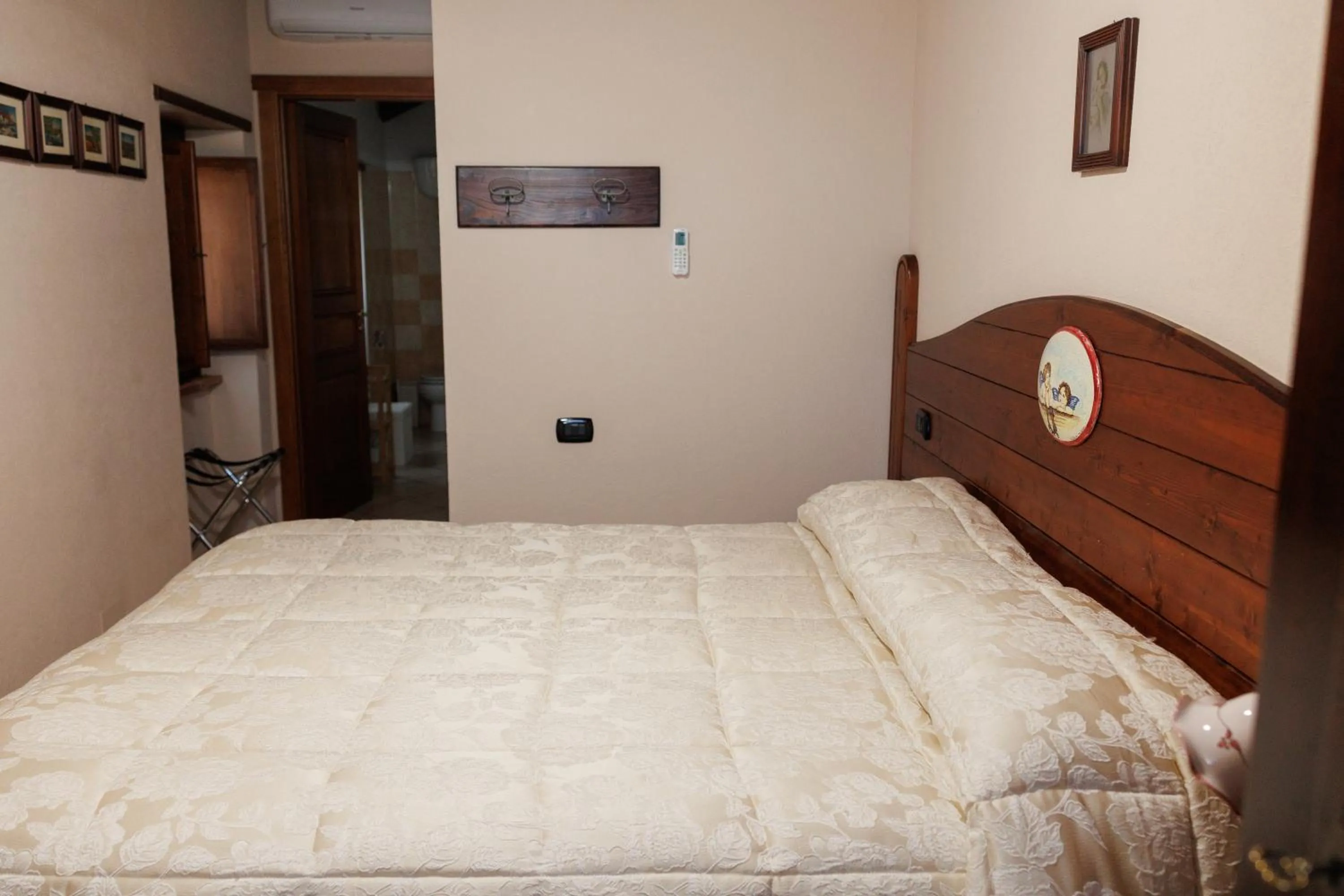 Bedroom, Bed in B&B Vicidomini