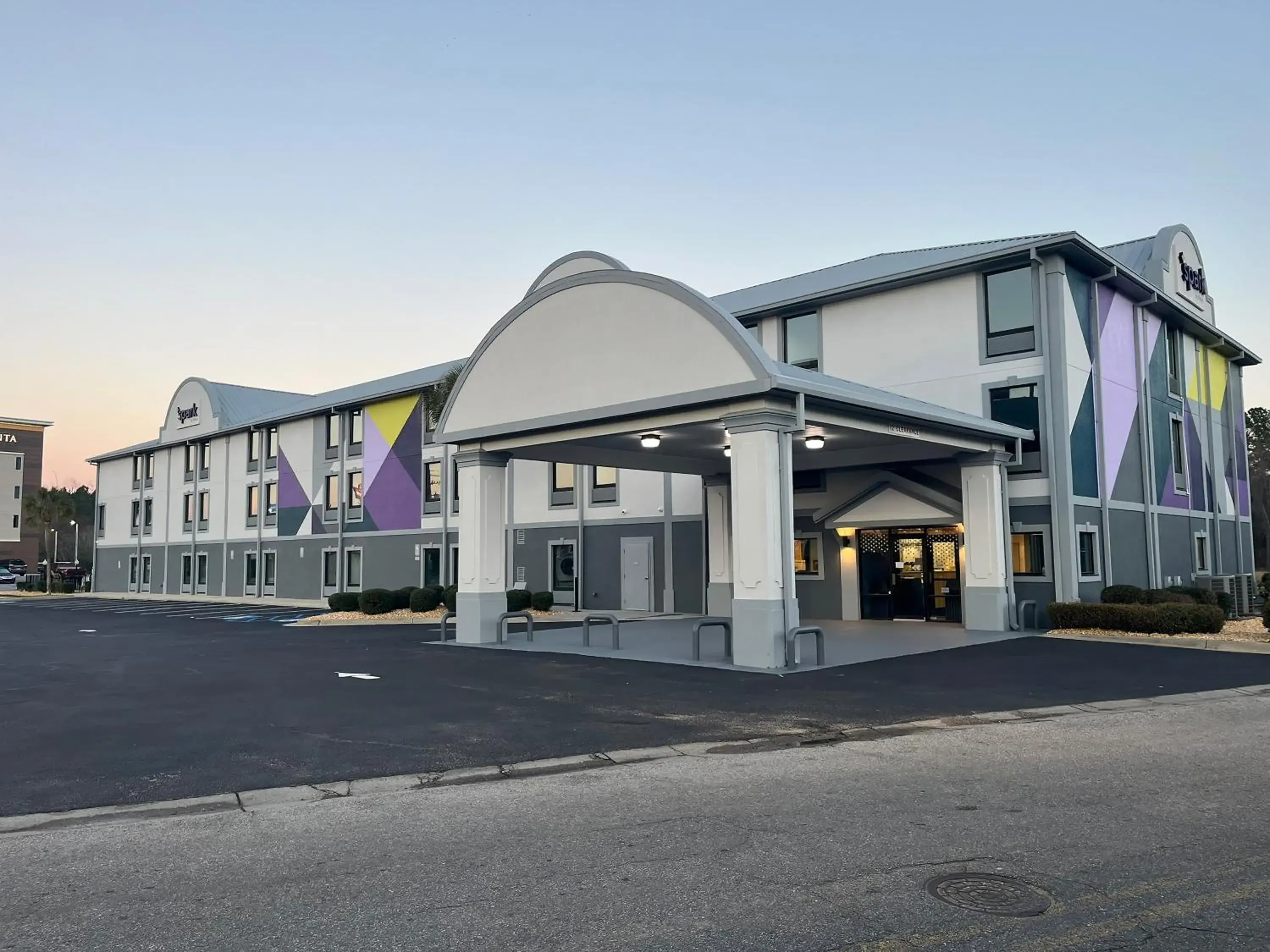 Property building in Spark By Hilton Tifton Property building in Spark By Hilton Tifton