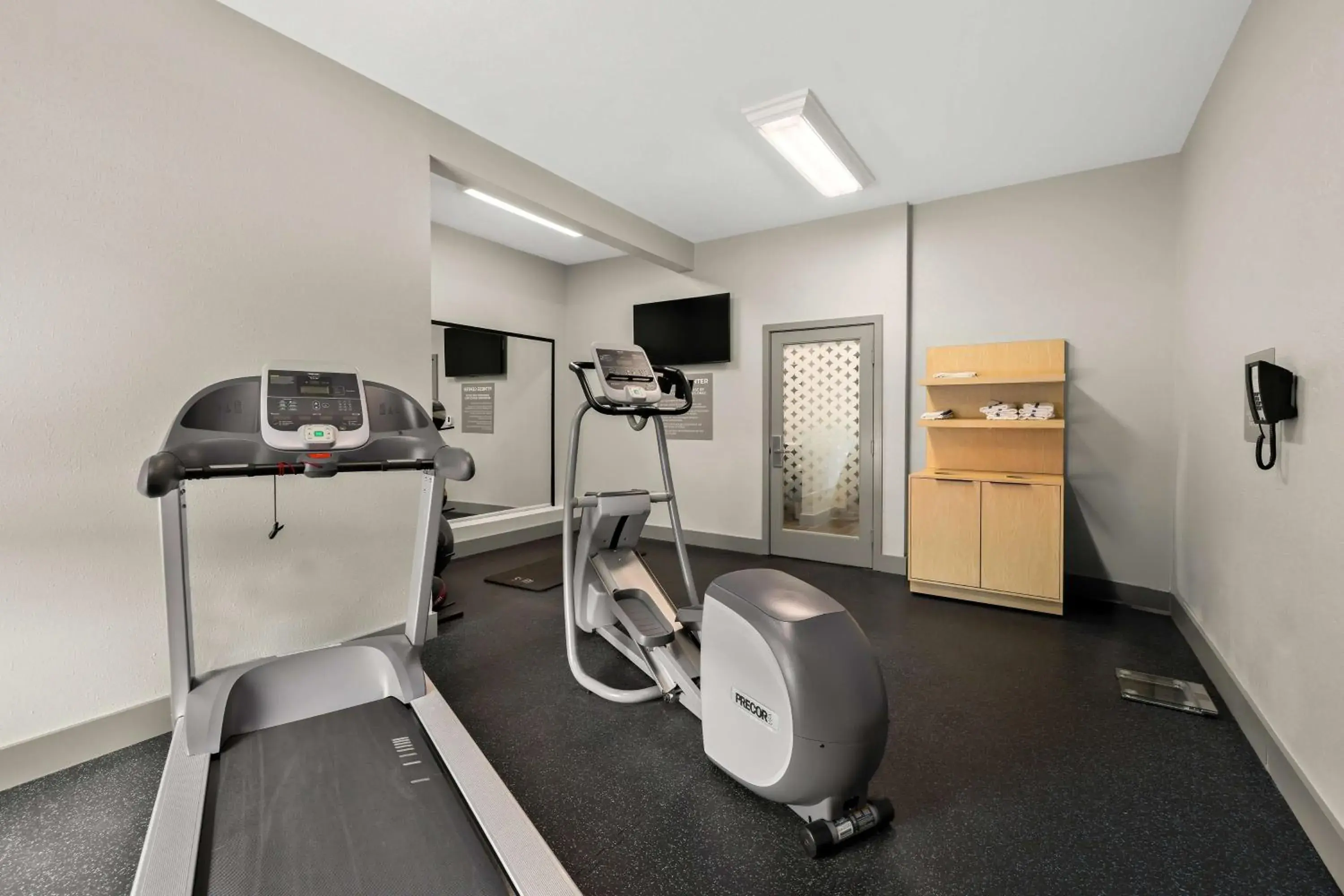 Fitness centre/facilities in Spark By Hilton Tifton Fitness centre/facilities in Spark By Hilton Tifton