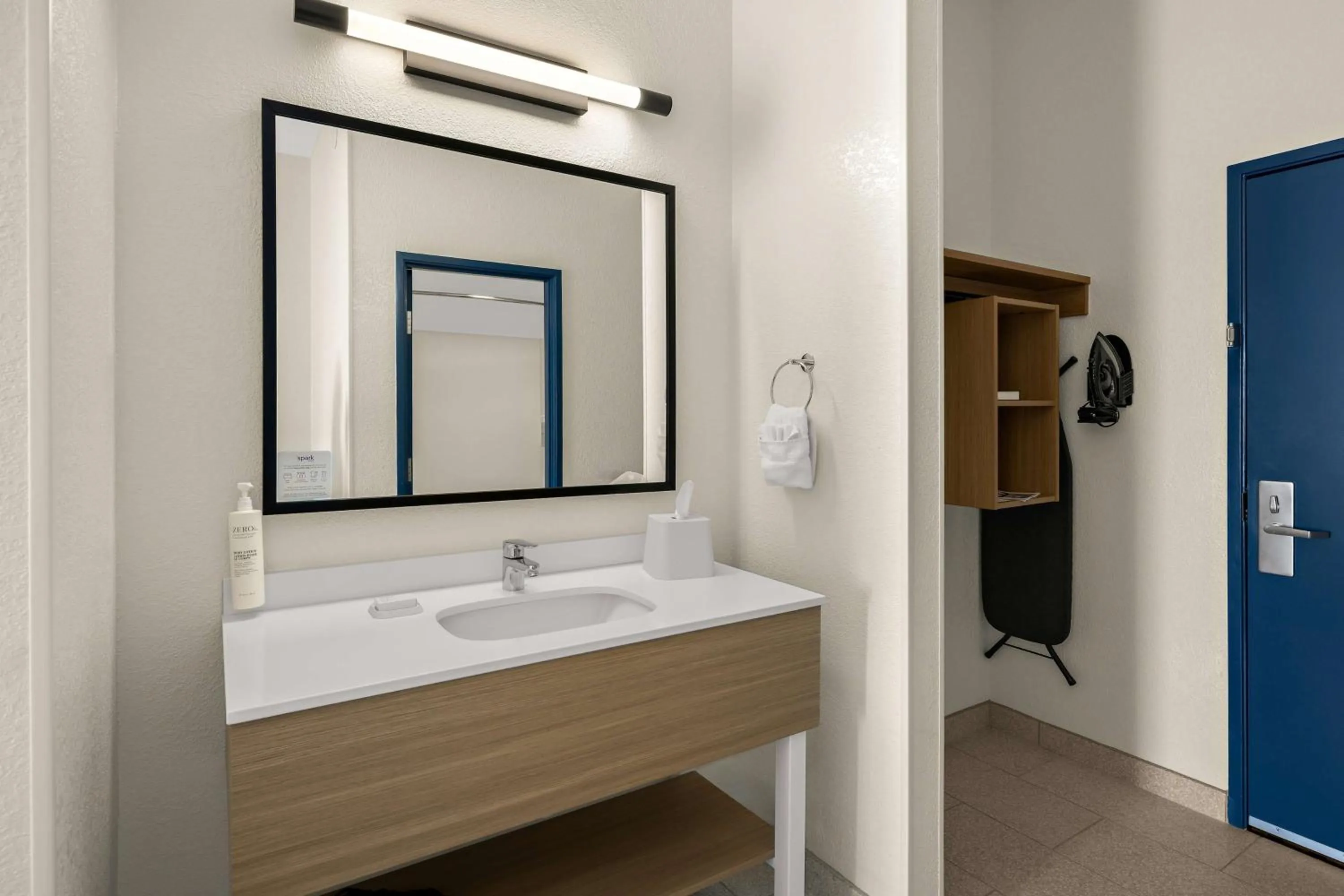 Bathroom in Spark By Hilton Tifton