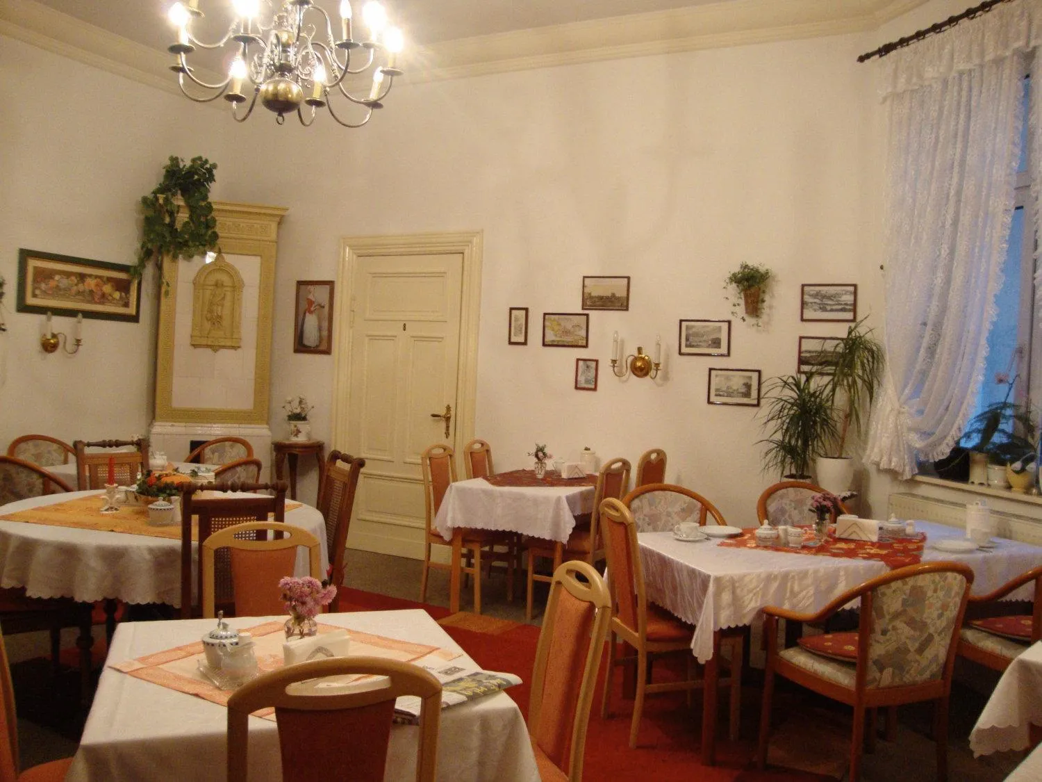 Restaurant/places to eat in Haus am Pfaffenteich