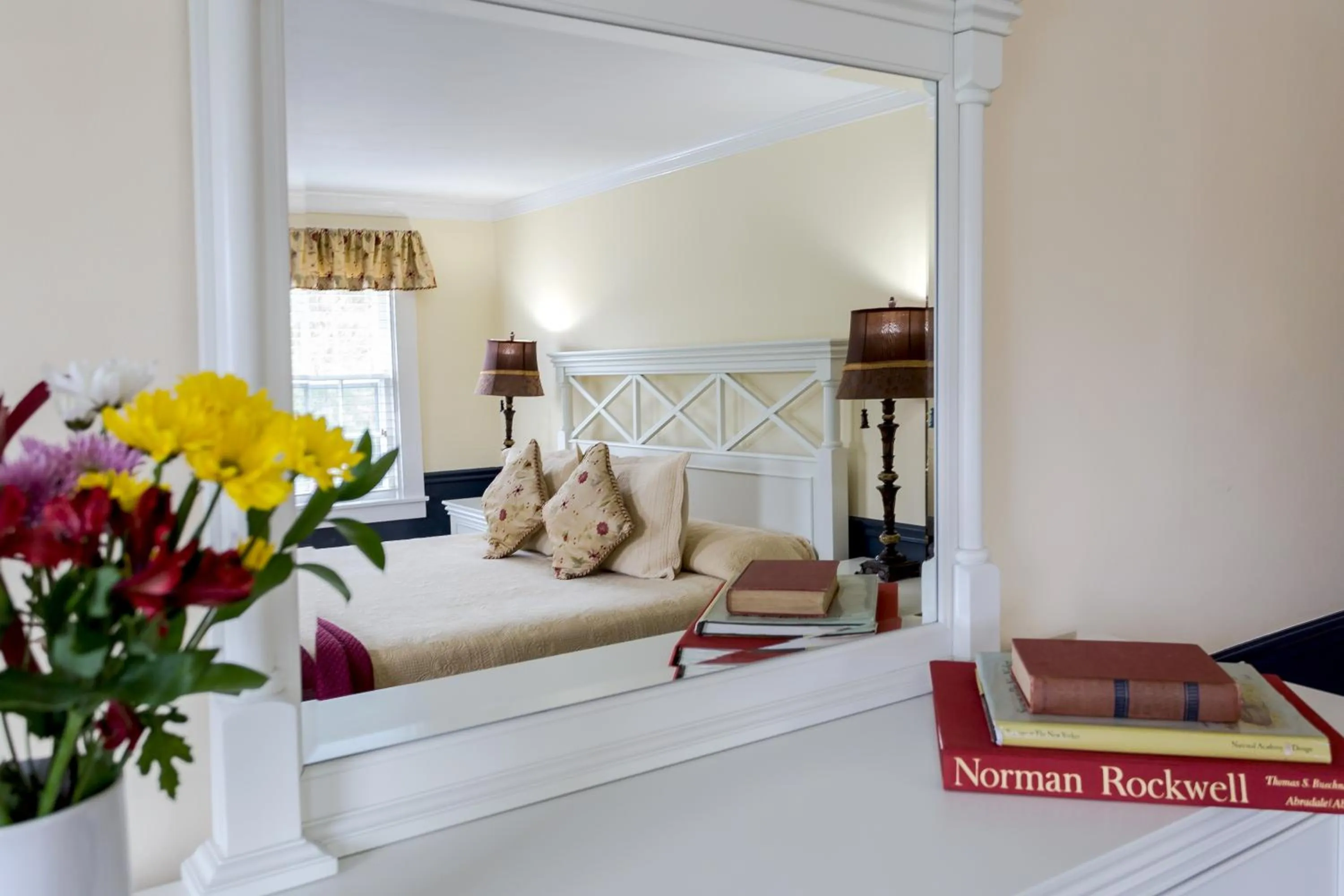 Bed in Queen Anne Inn