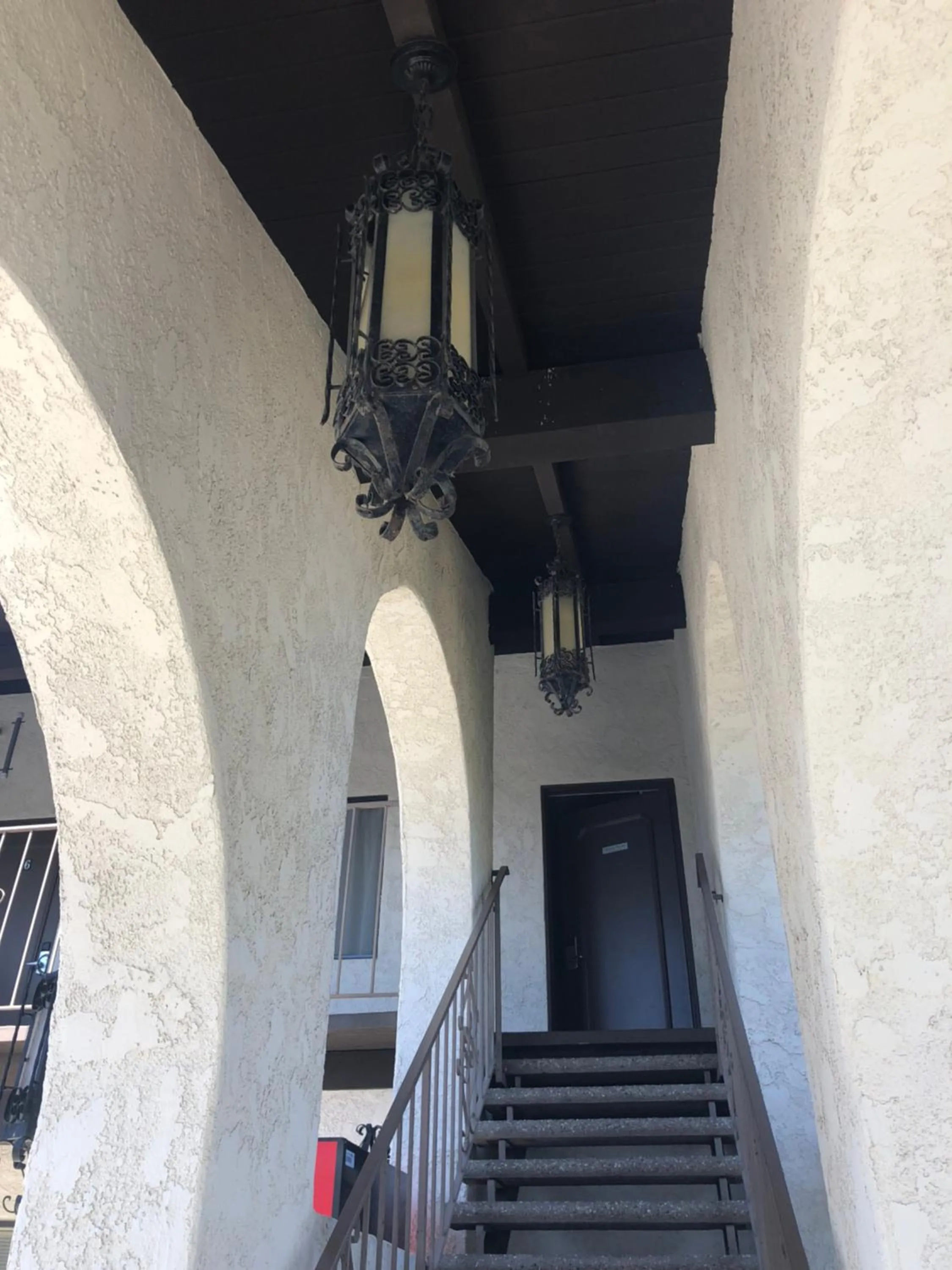 Decorative detail in Cozy Inn