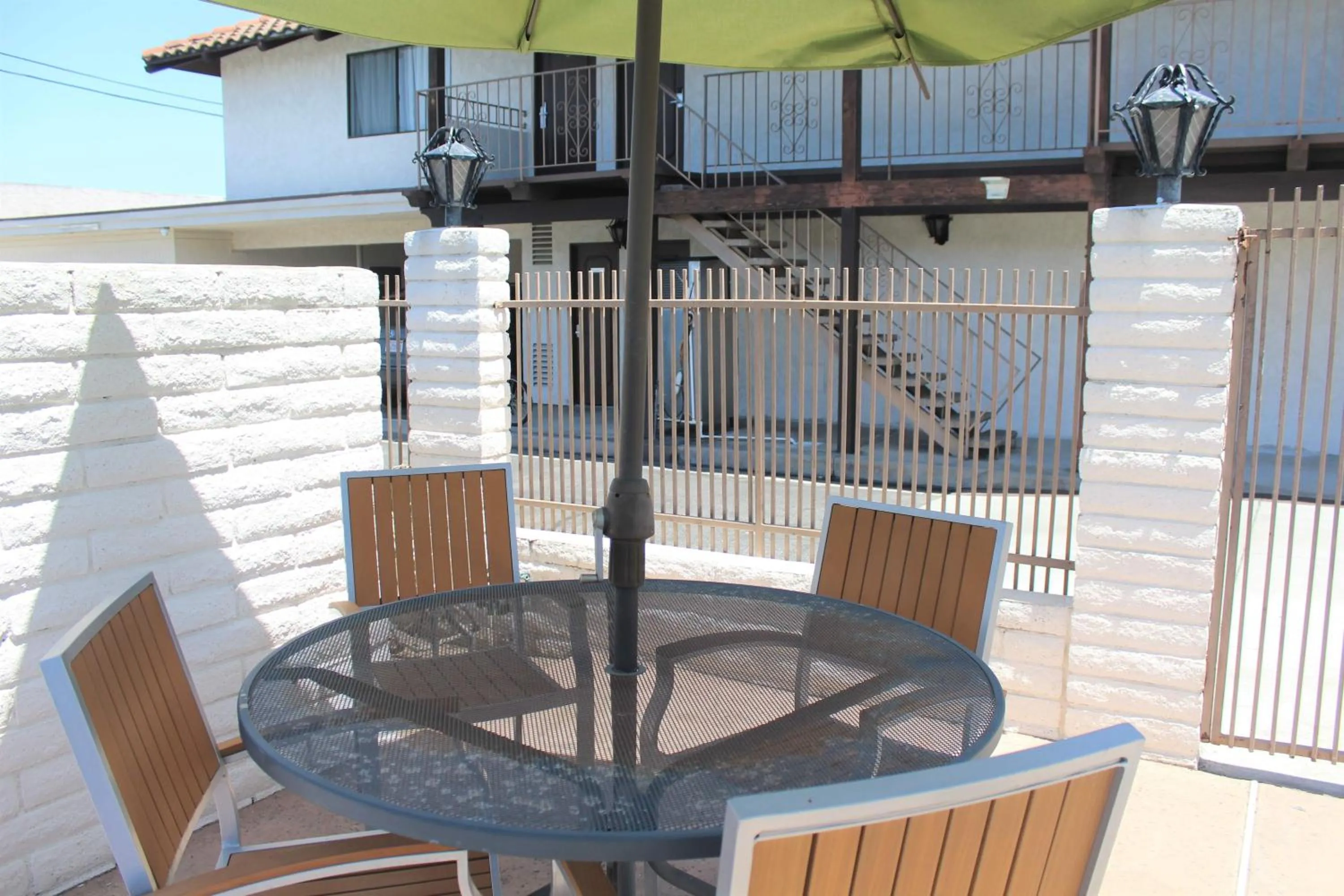 Swimming pool in Cozy Inn