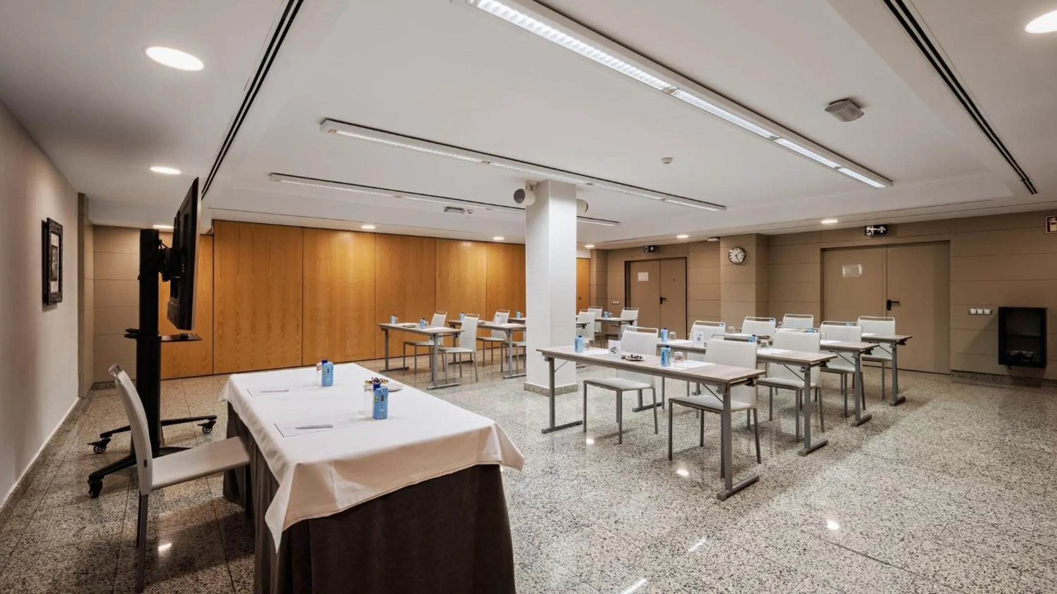 Meeting/conference room in Hotel Crowne Plaza Madrid Airport