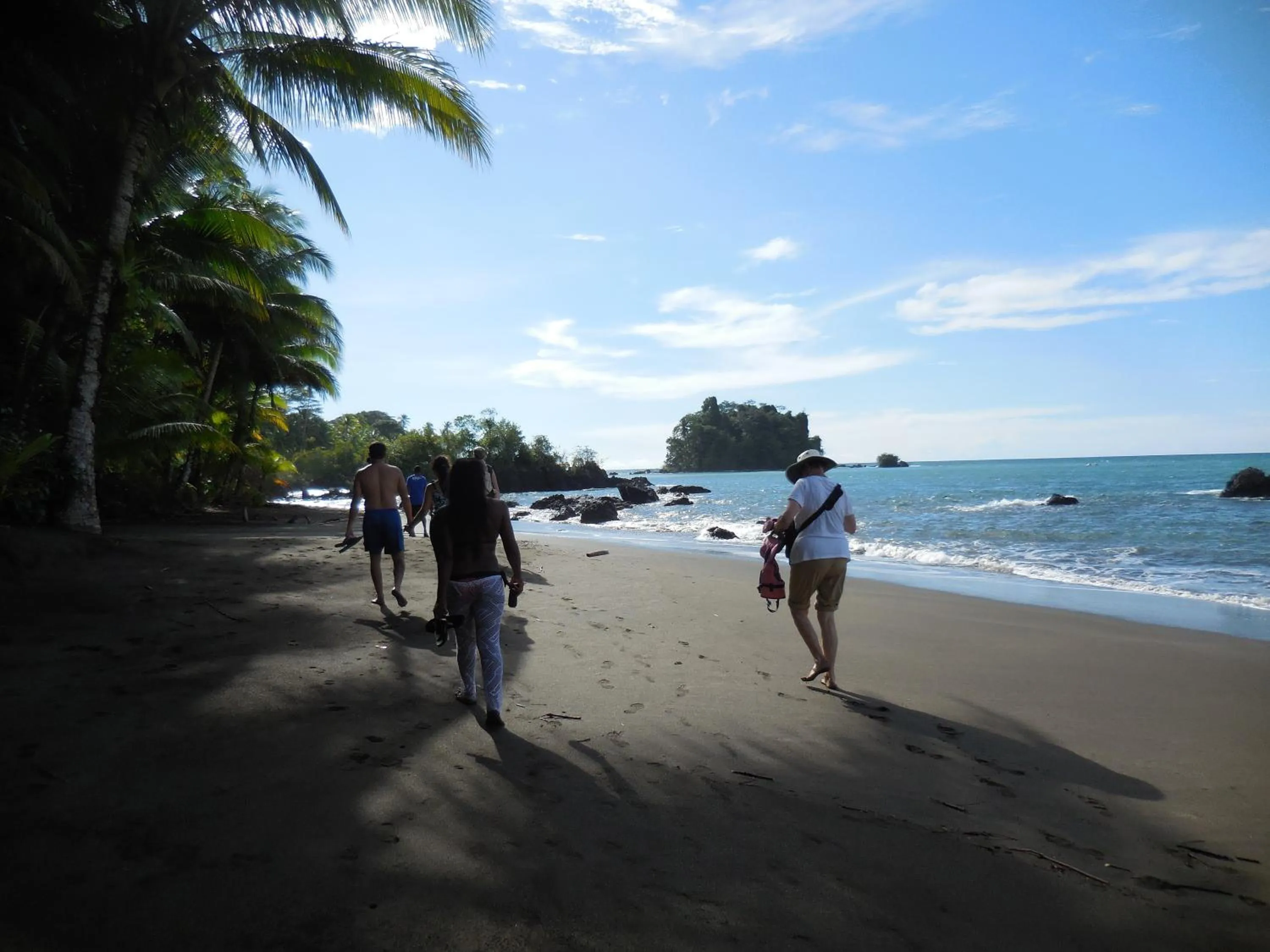 People in Hotel Nuquimar