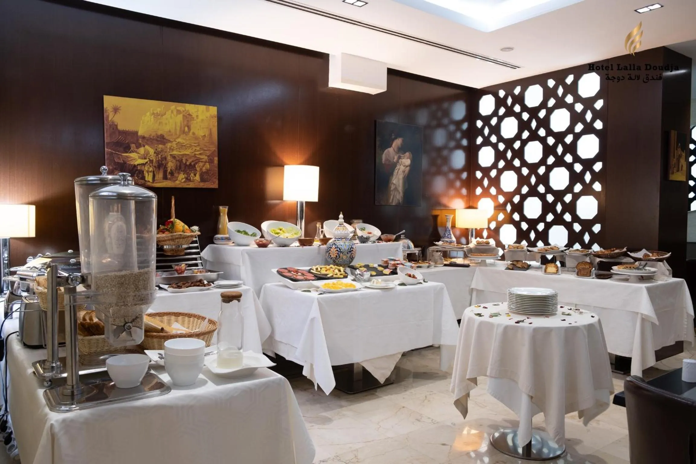 Food and drinks in Lalla Doudja Hotel