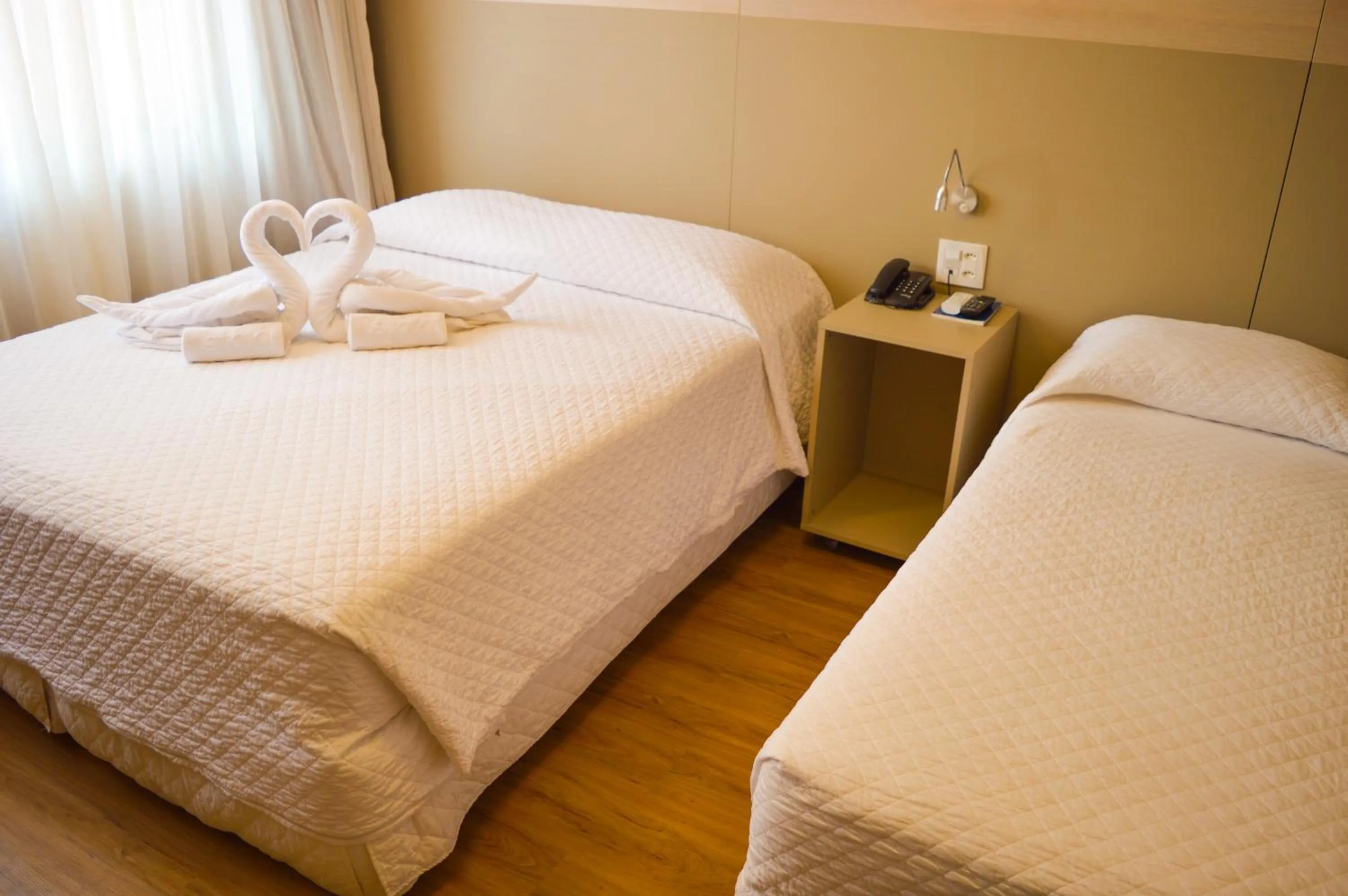 Bed in Sky Valle Hotel