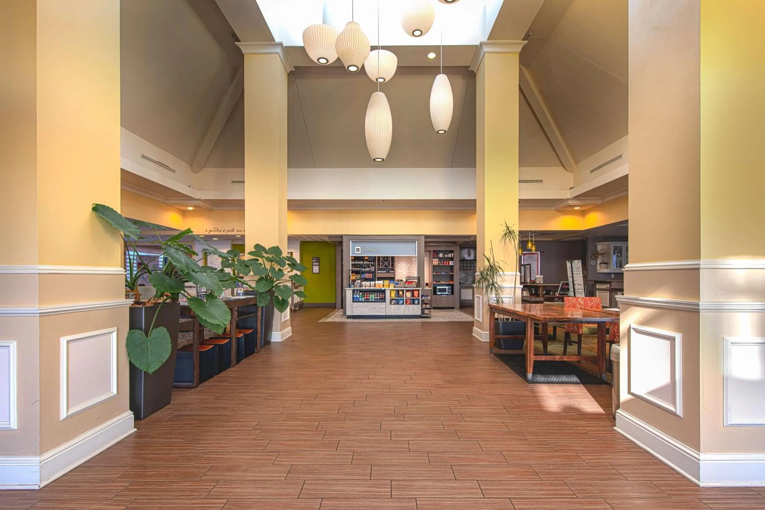 Lobby or reception in Hilton Garden Inn Newport News