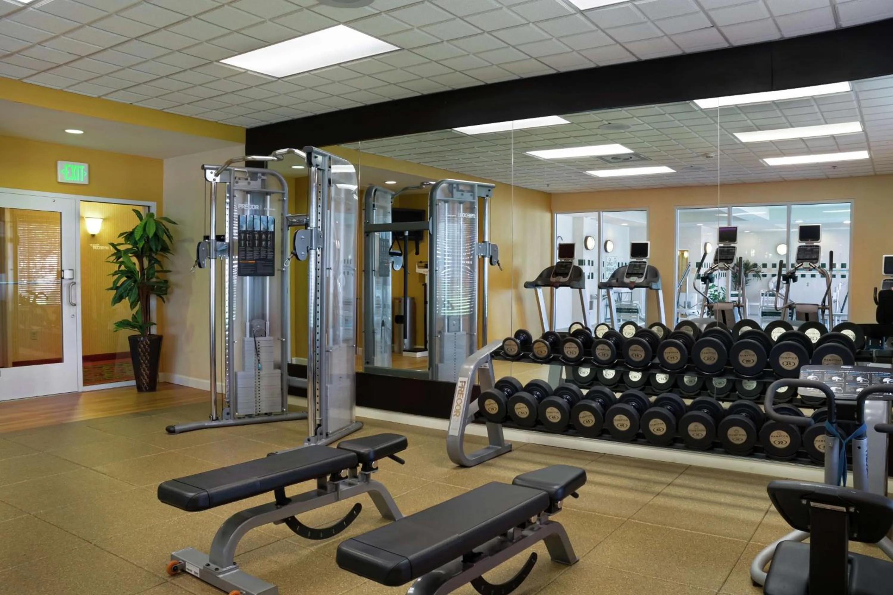 Fitness centre/facilities in Hilton Garden Inn Newport News