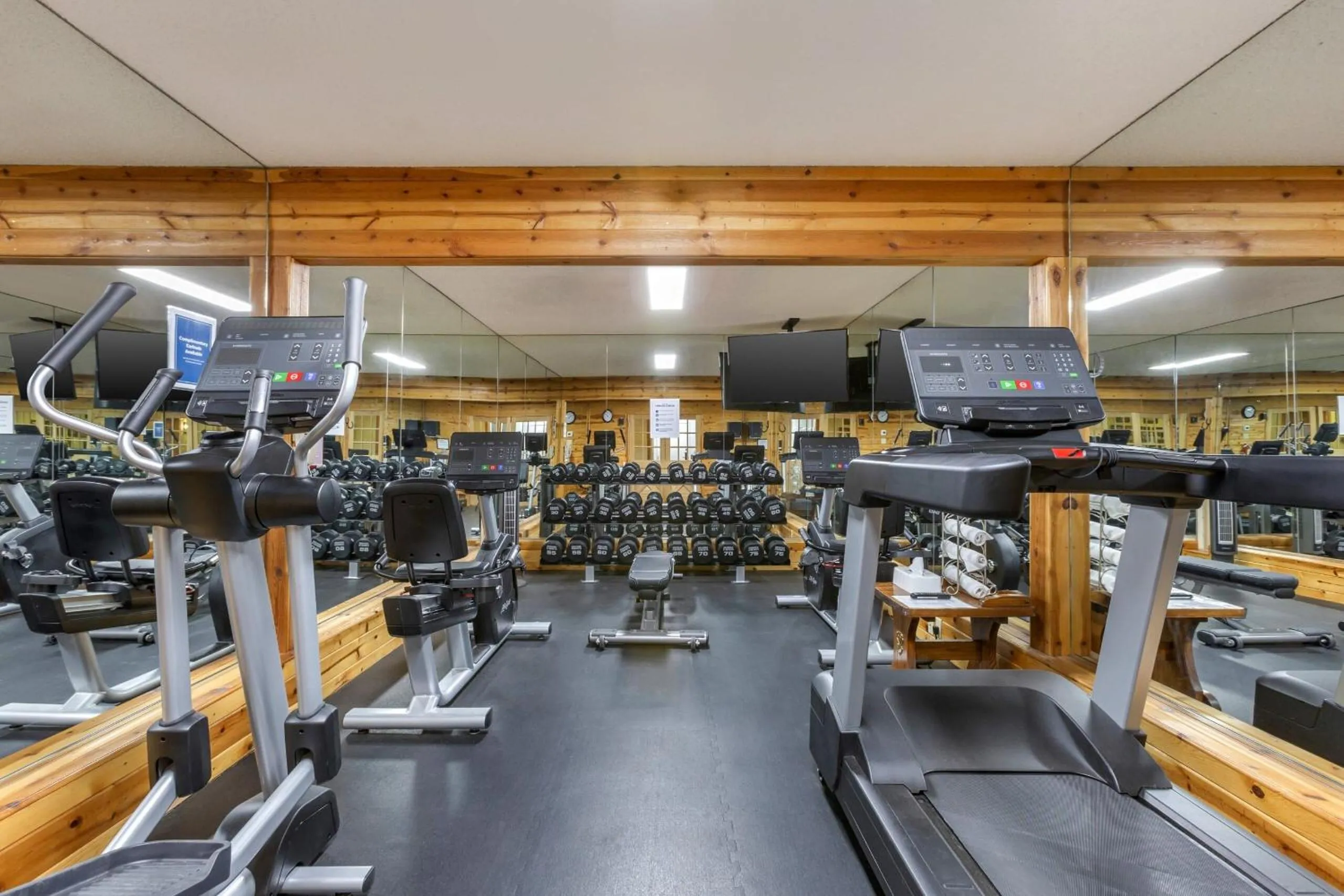 Fitness centre/facilities in Kohl's Ranch Lodge