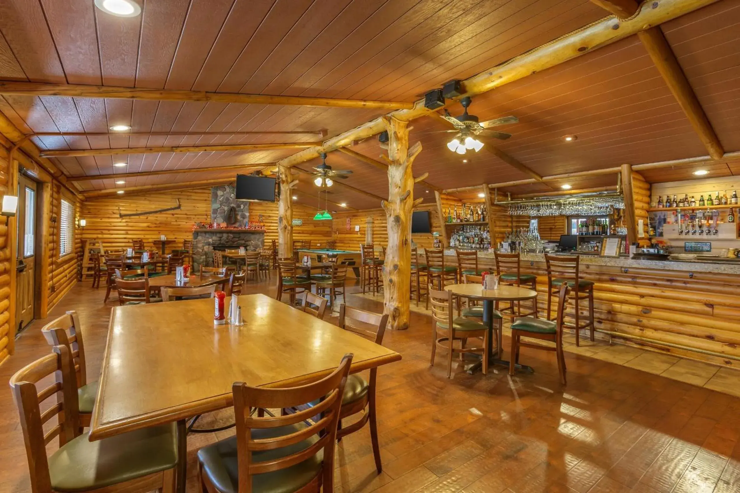 Restaurant/places to eat in Kohl's Ranch Lodge Restaurant/places to eat in Kohl's Ranch Lodge