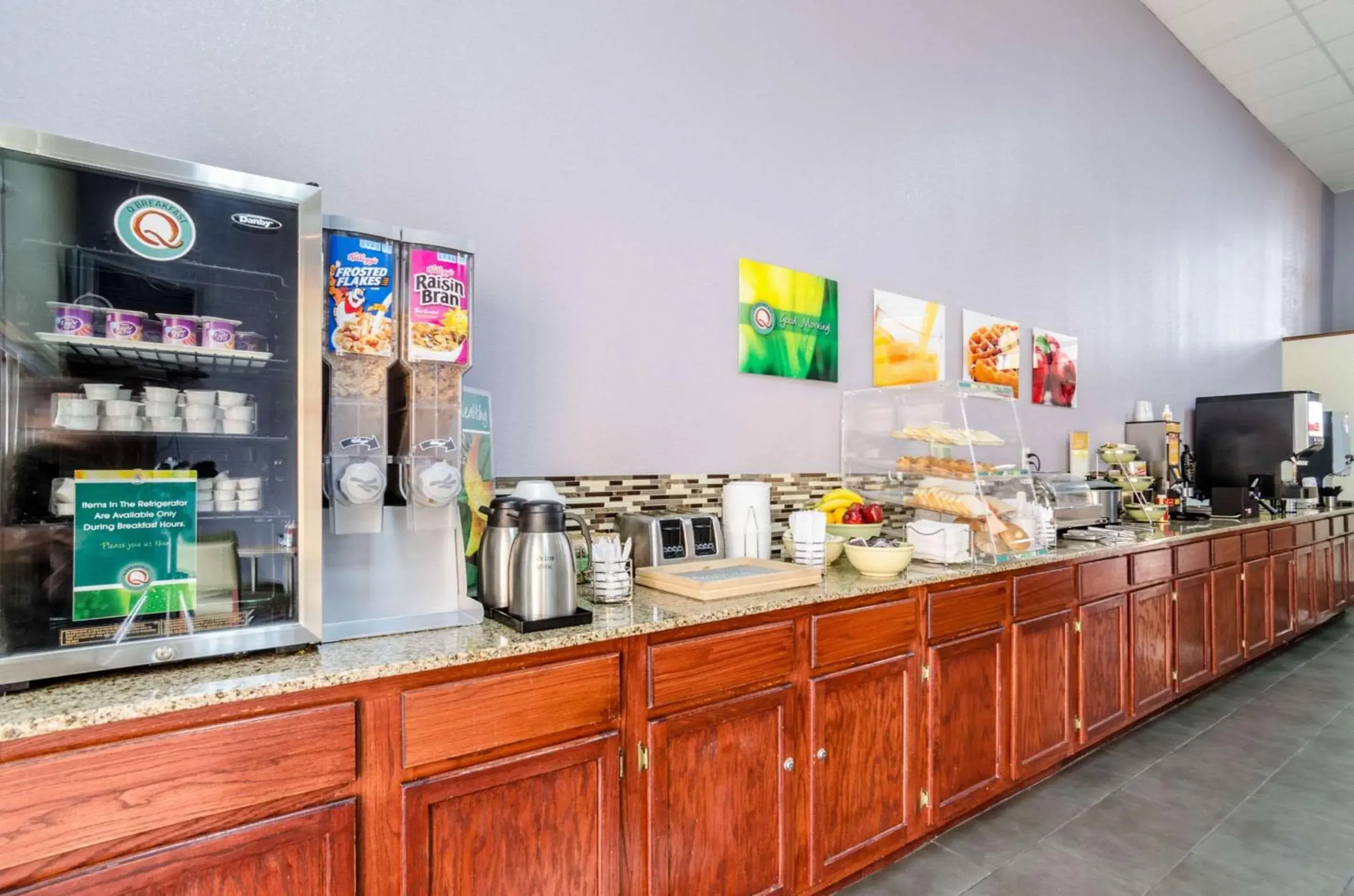 Restaurant/places to eat in Quality Inn South Restaurant/places to eat in Quality Inn South