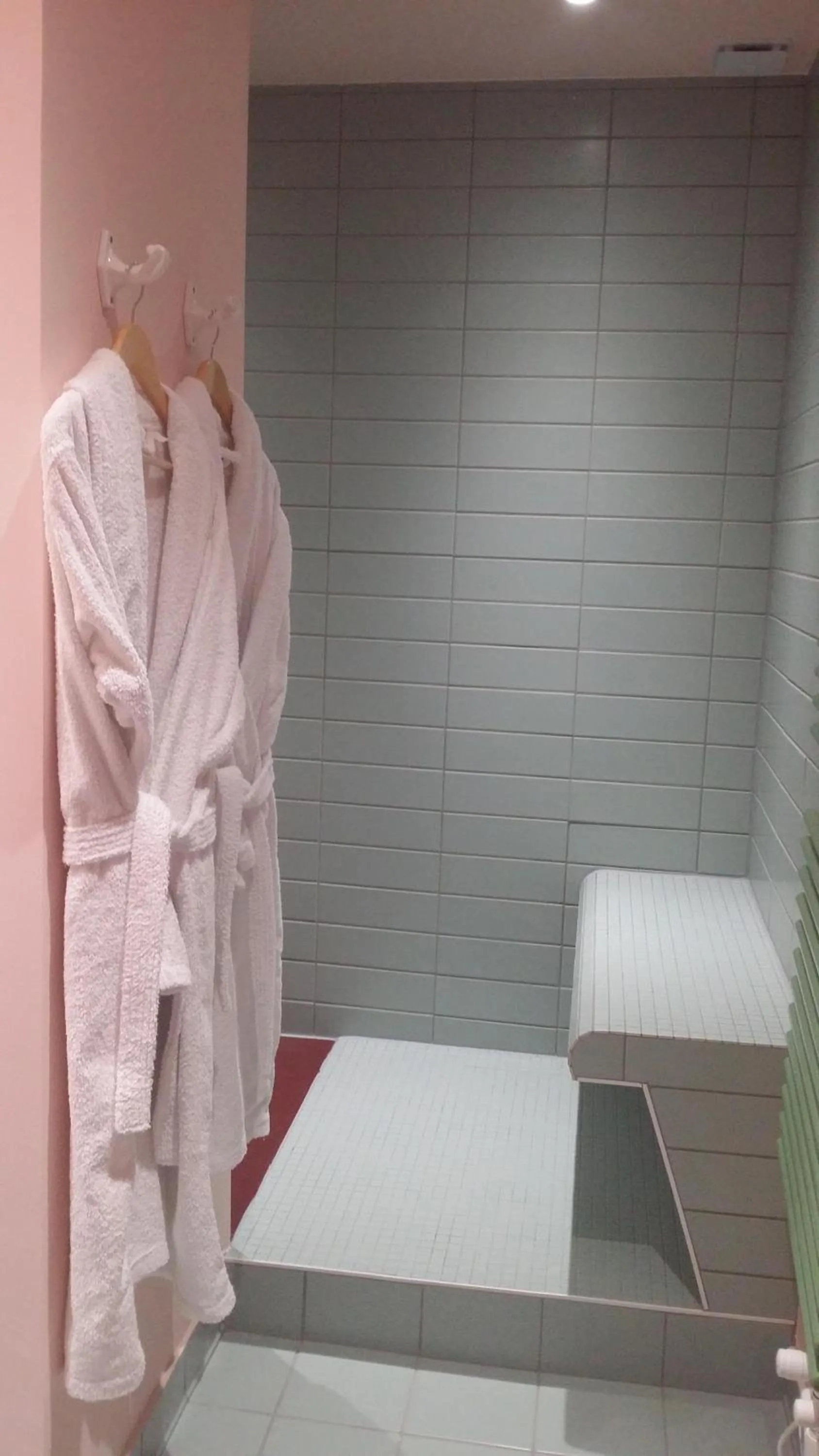 Bathroom in Le Domaine de Dony