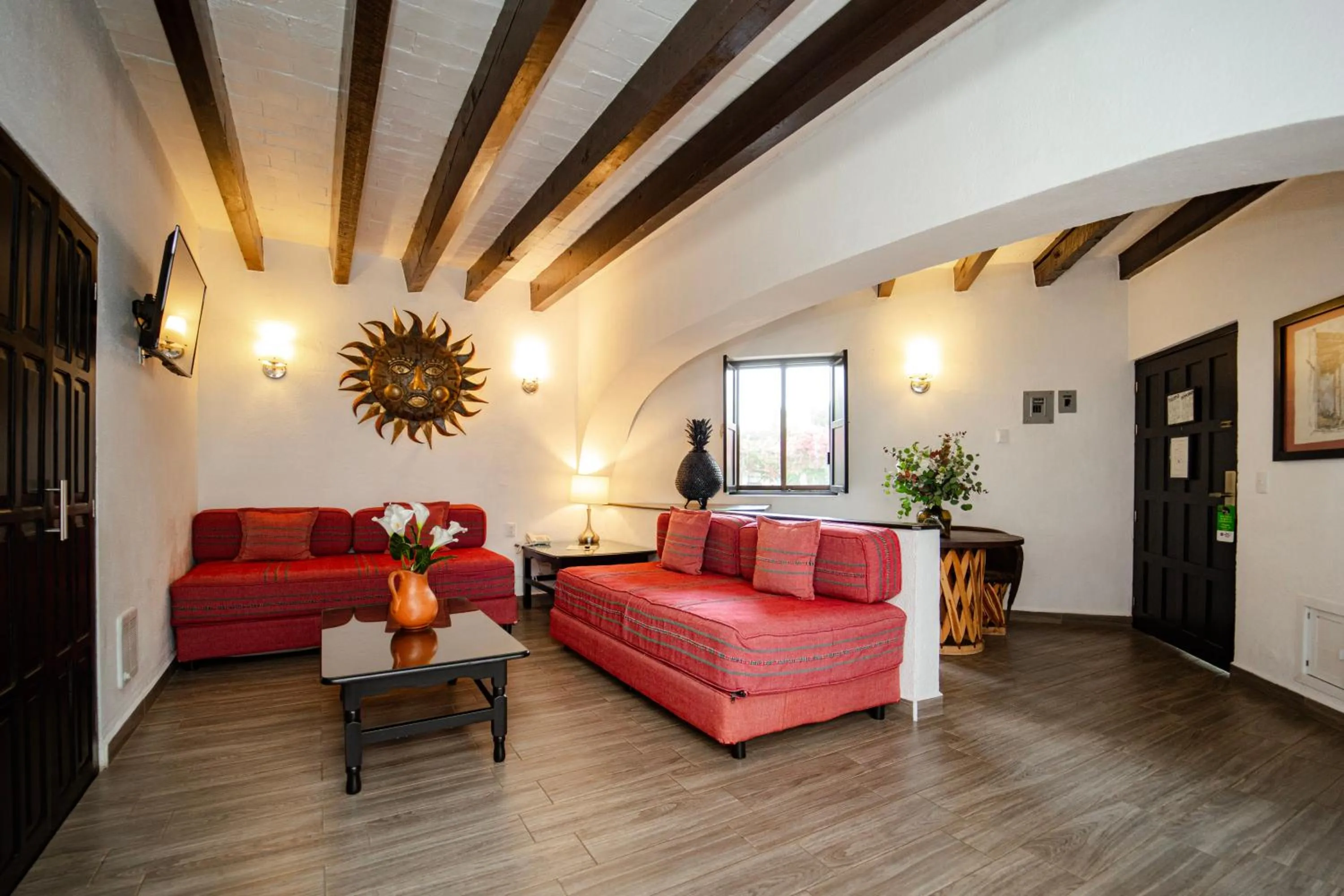 Living room in Best Western Plus Posada de Don Vasco