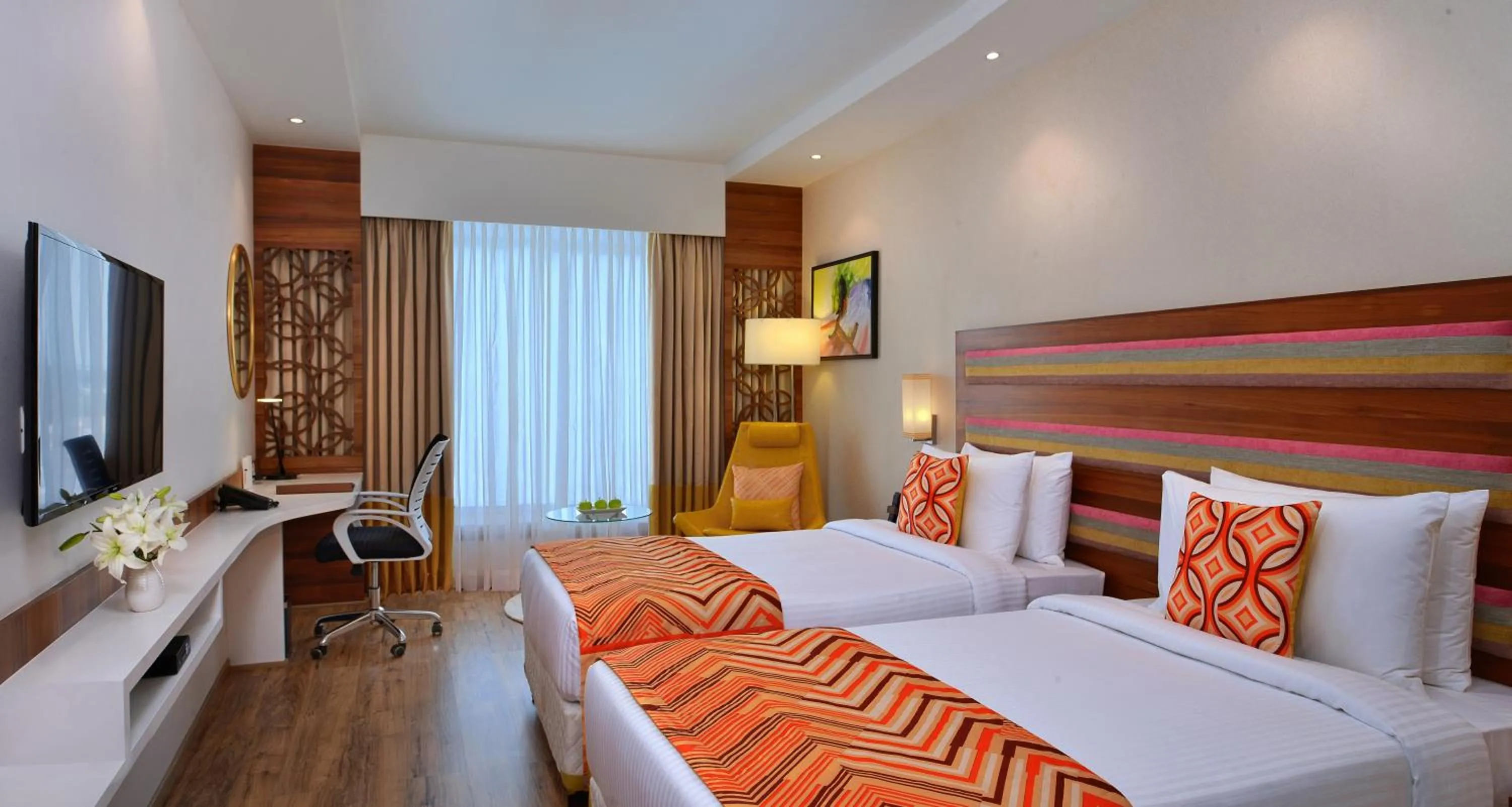 Bedroom, Bed in Fortune Inn Promenade, Vadodara - Member ITC Hotels' Group