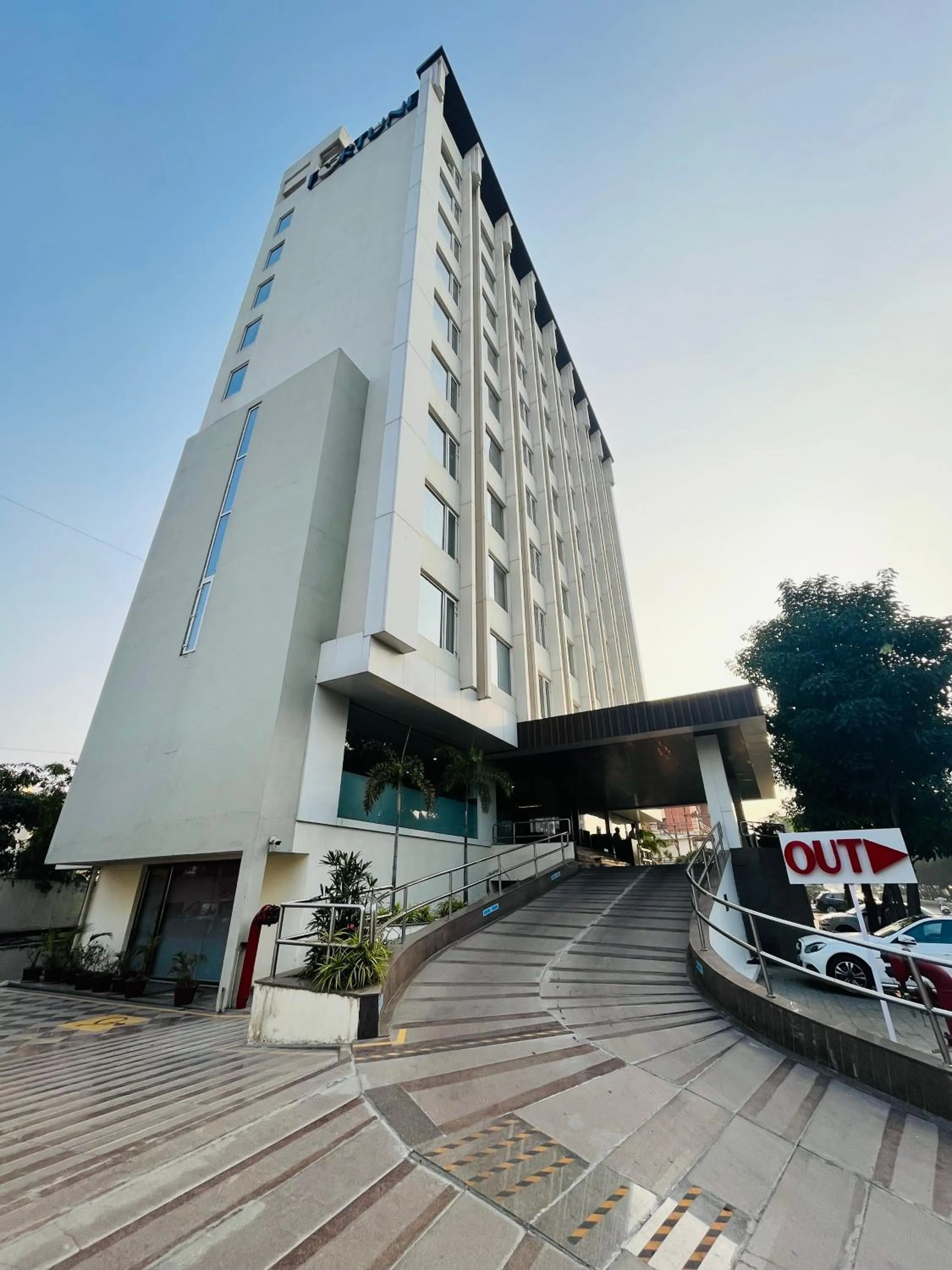 Property building in Fortune Inn Promenade, Vadodara - Member ITC Hotels' Group