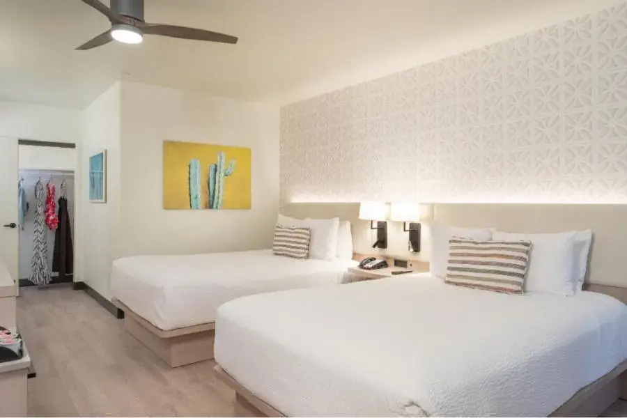 Bed in Palm Mountain Resort & Spa Bed in Palm Mountain Resort & Spa