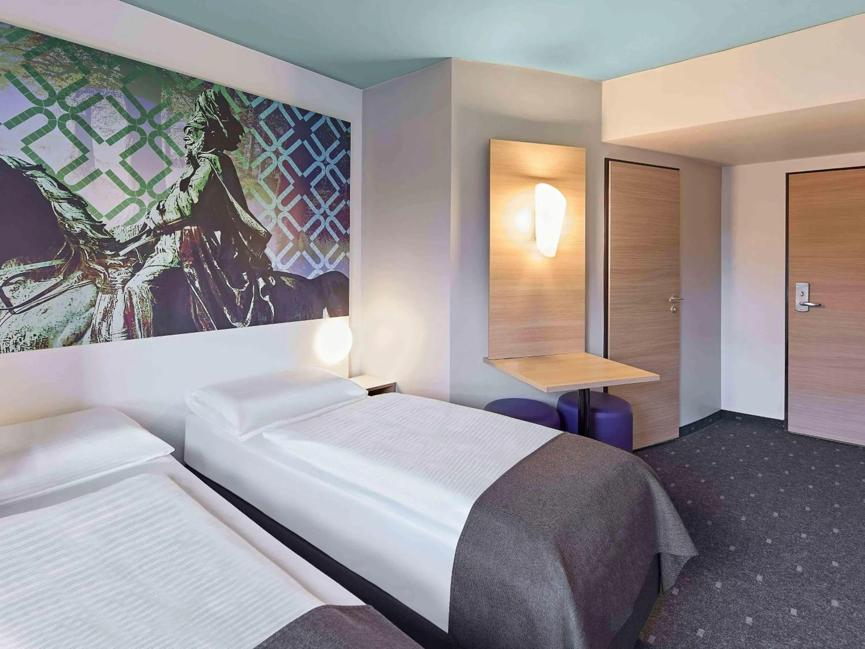 Photo of the whole room, Bed in B&B Hotel Dortmund-City