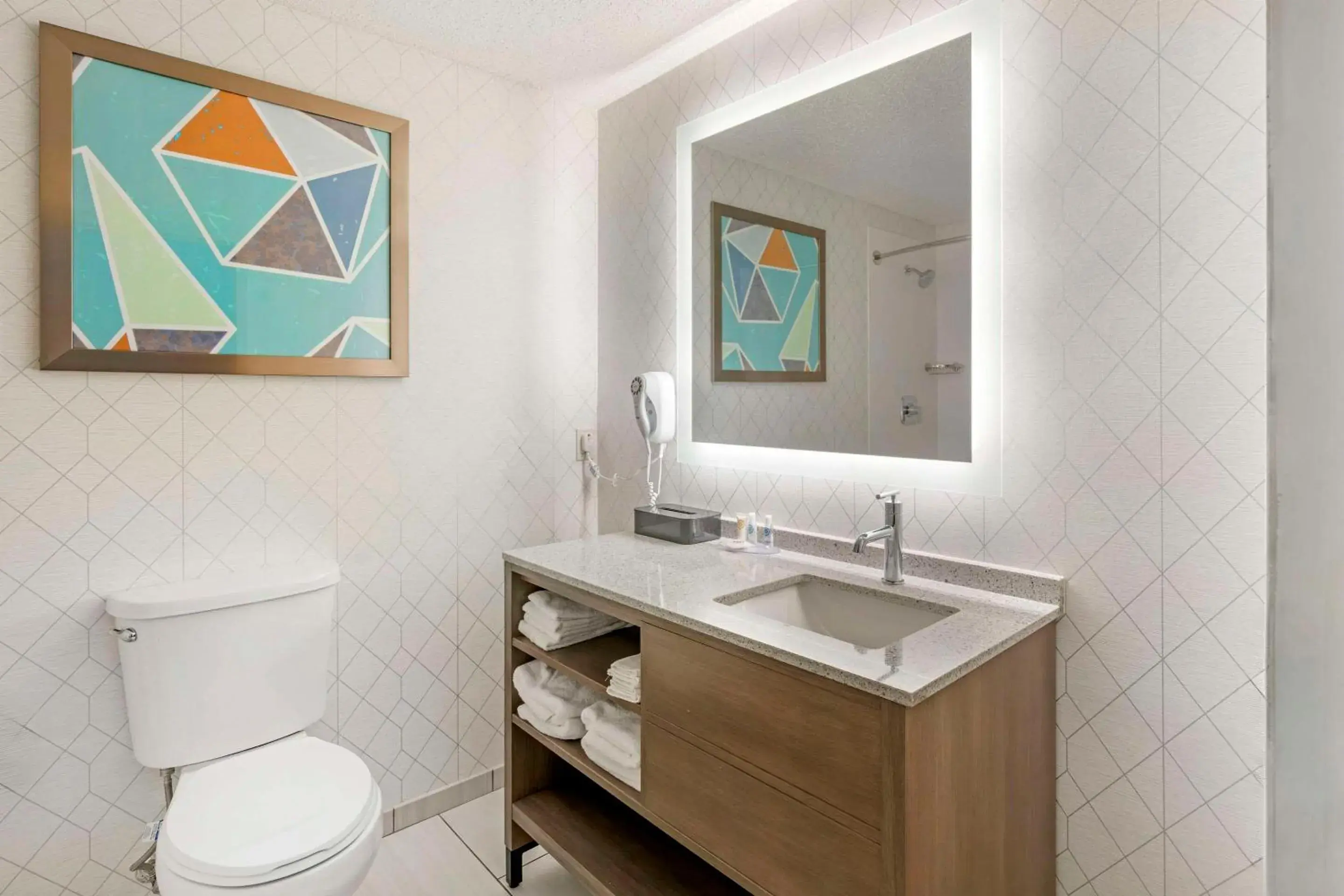 Bedroom in Comfort Inn & Suites Louisville Airport Fair & Expo Bedroom in Comfort Inn & Suites Louisville Airport Fair & Expo