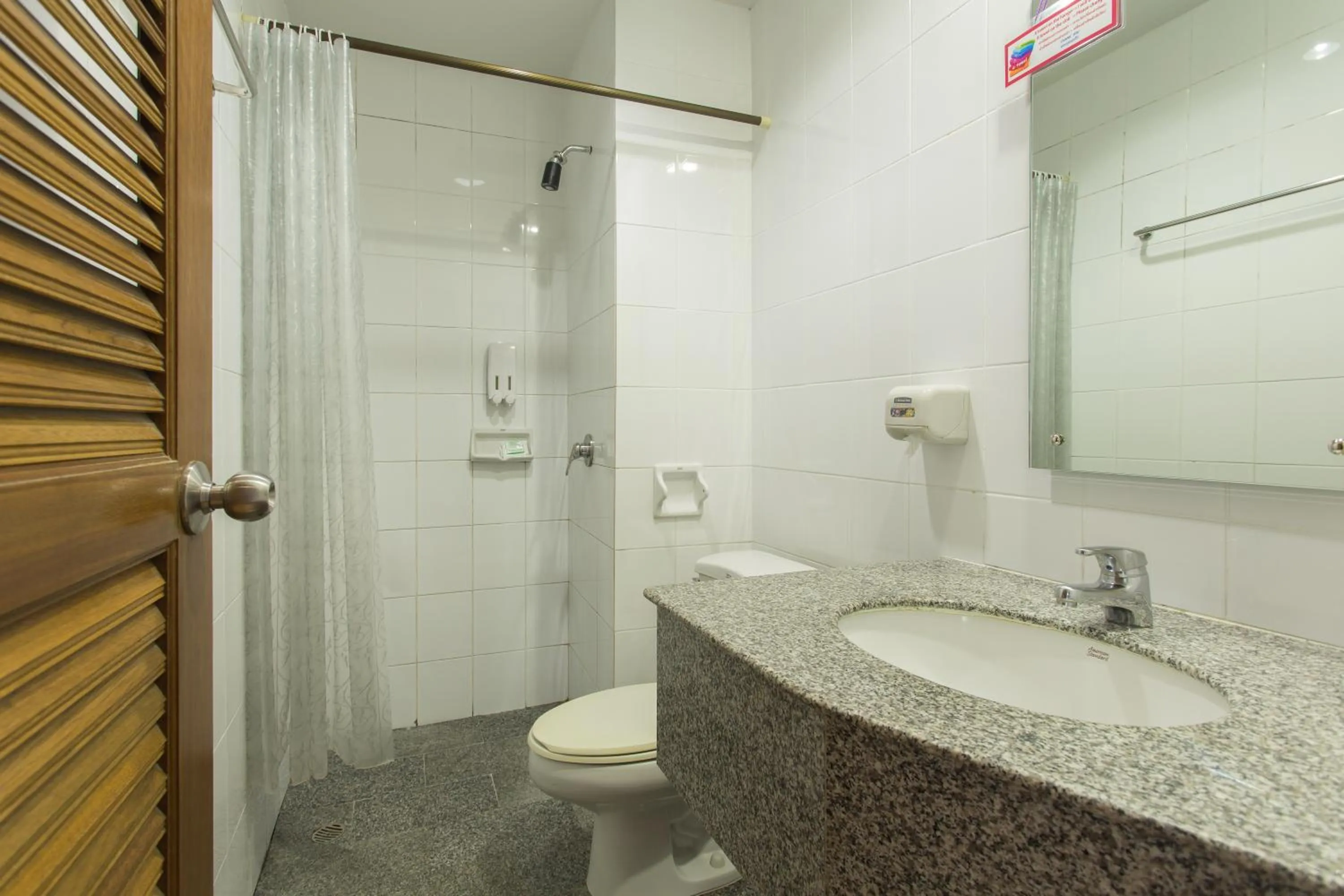 Shower in City Hotel Krabi