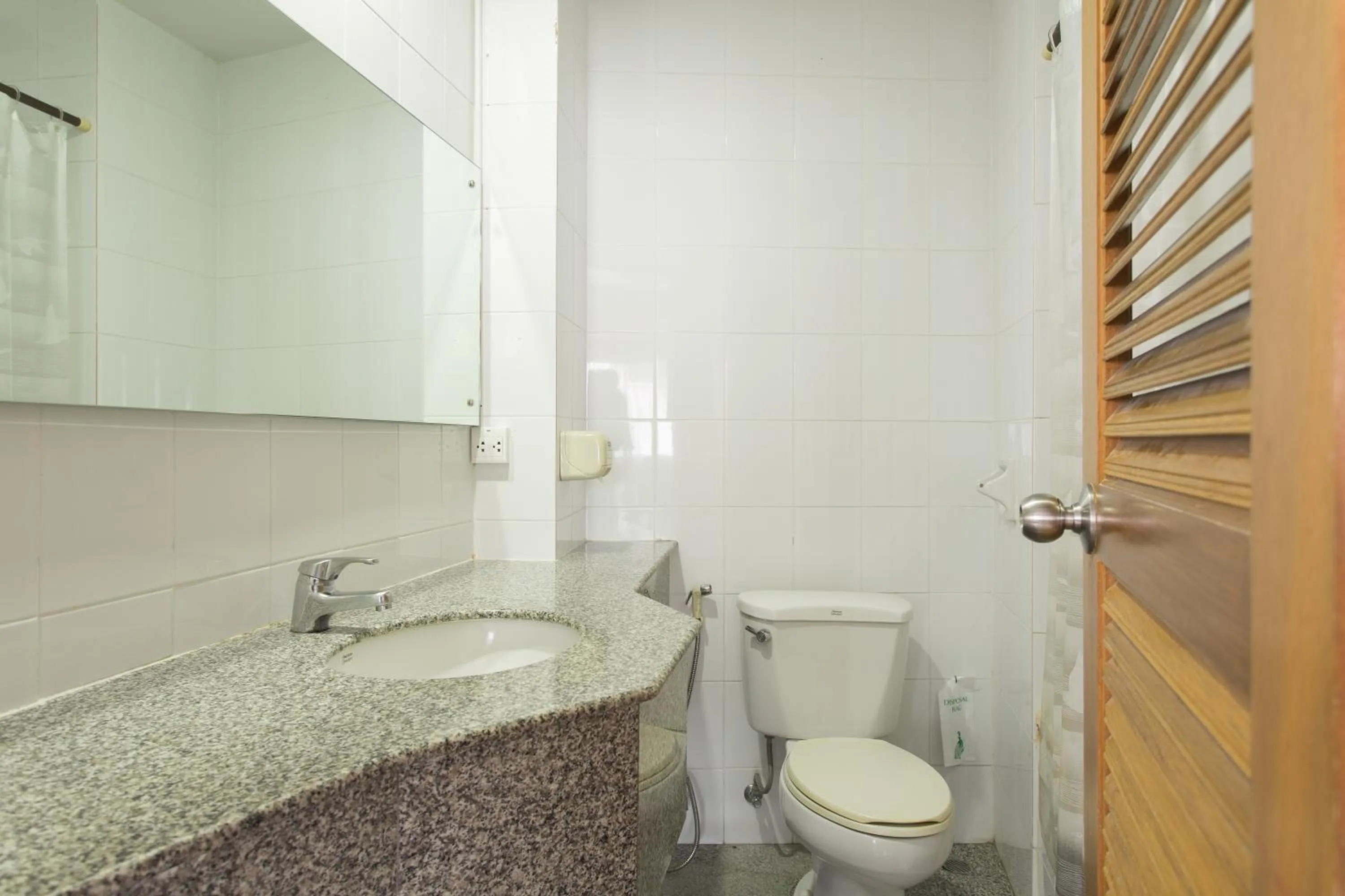 Shower in City Hotel Krabi