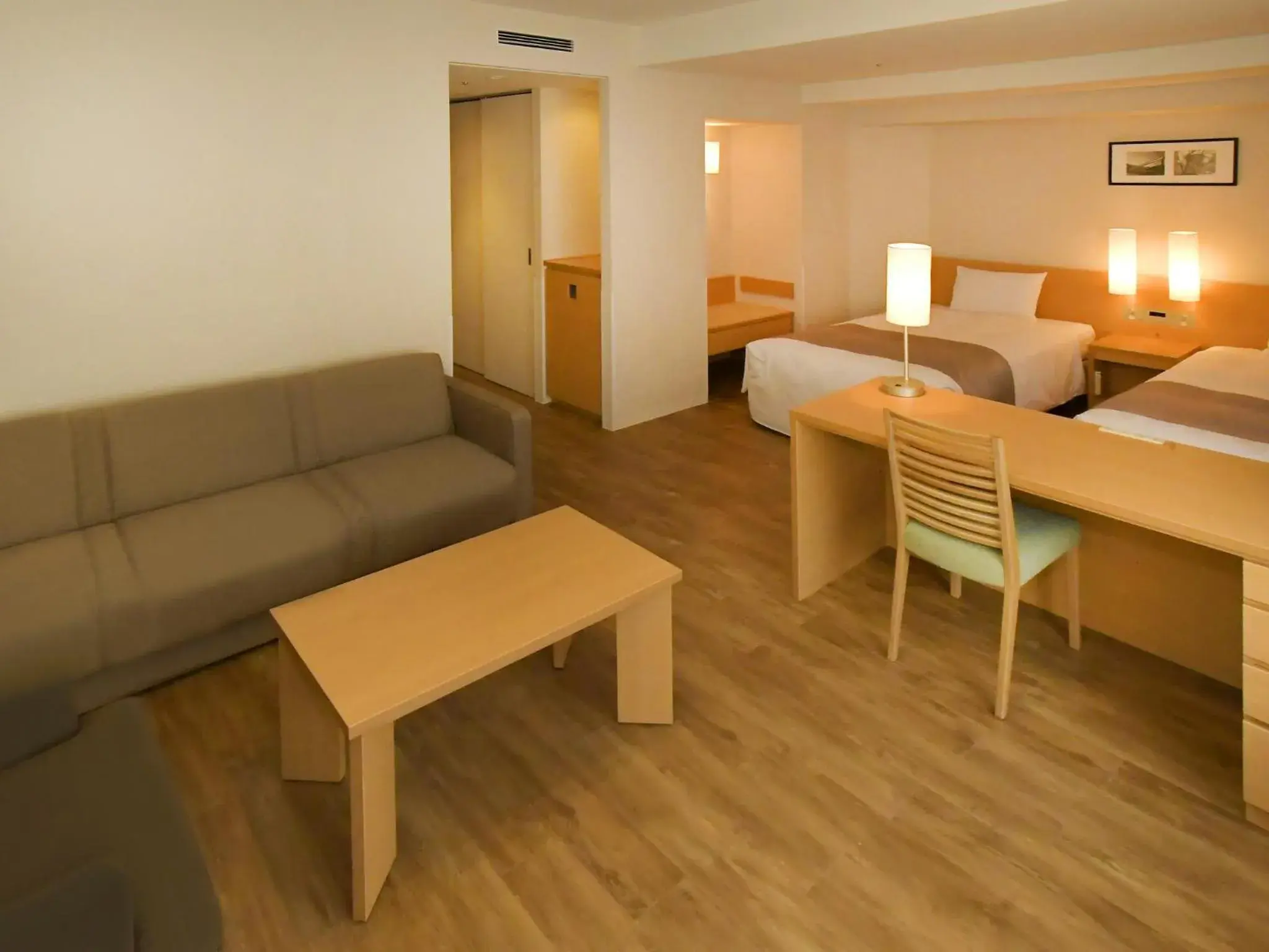 Deluxe Twin Room with Sofa bed and Extra bed - Non-Smoking in Sapporo View Hotel Odori Park Deluxe Twin Room with Sofa bed and Extra bed - Non-Smoking in Sapporo View Hotel Odori Park