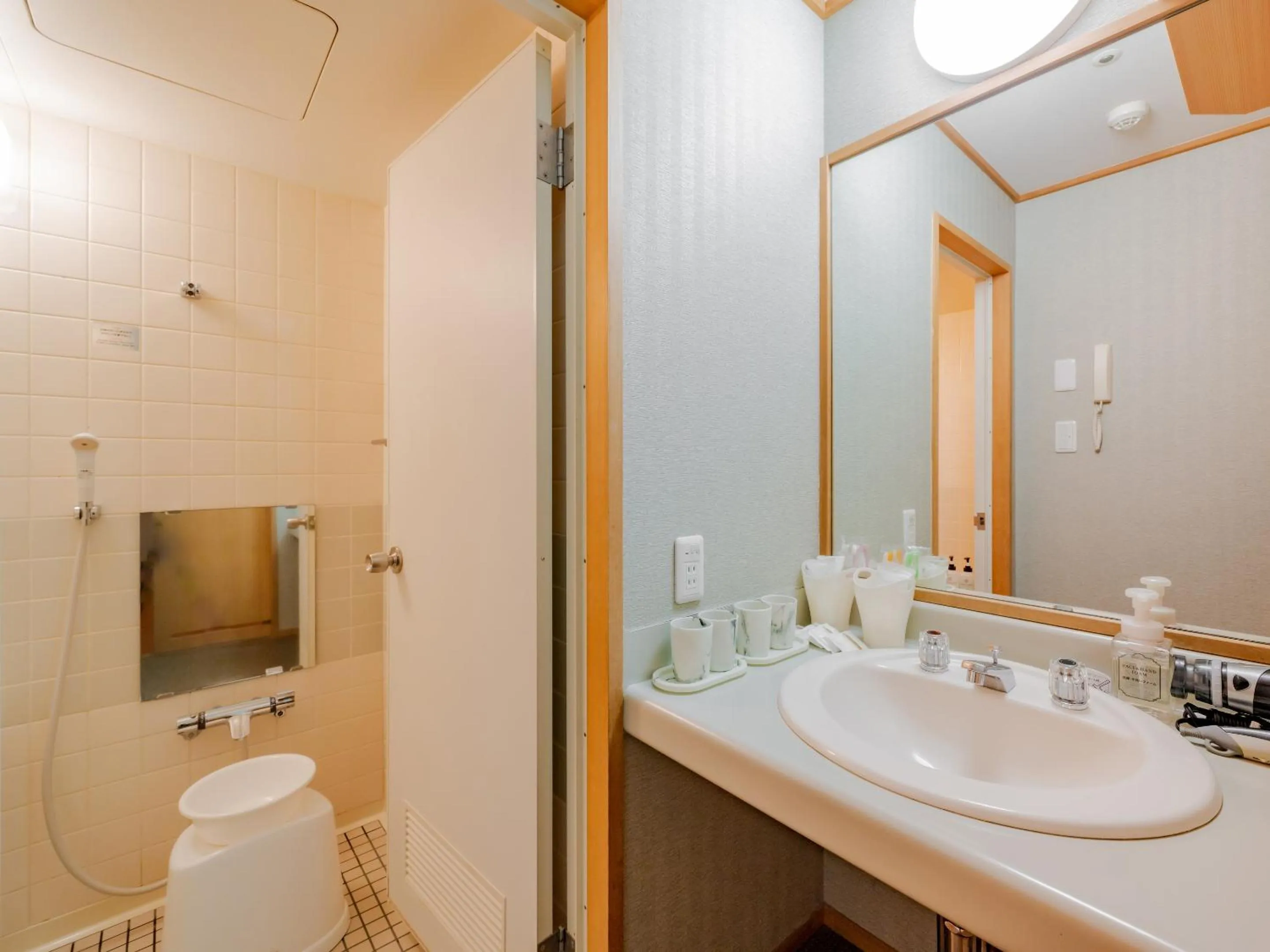 Photo of the whole room in Sapporo View Hotel Odori Park