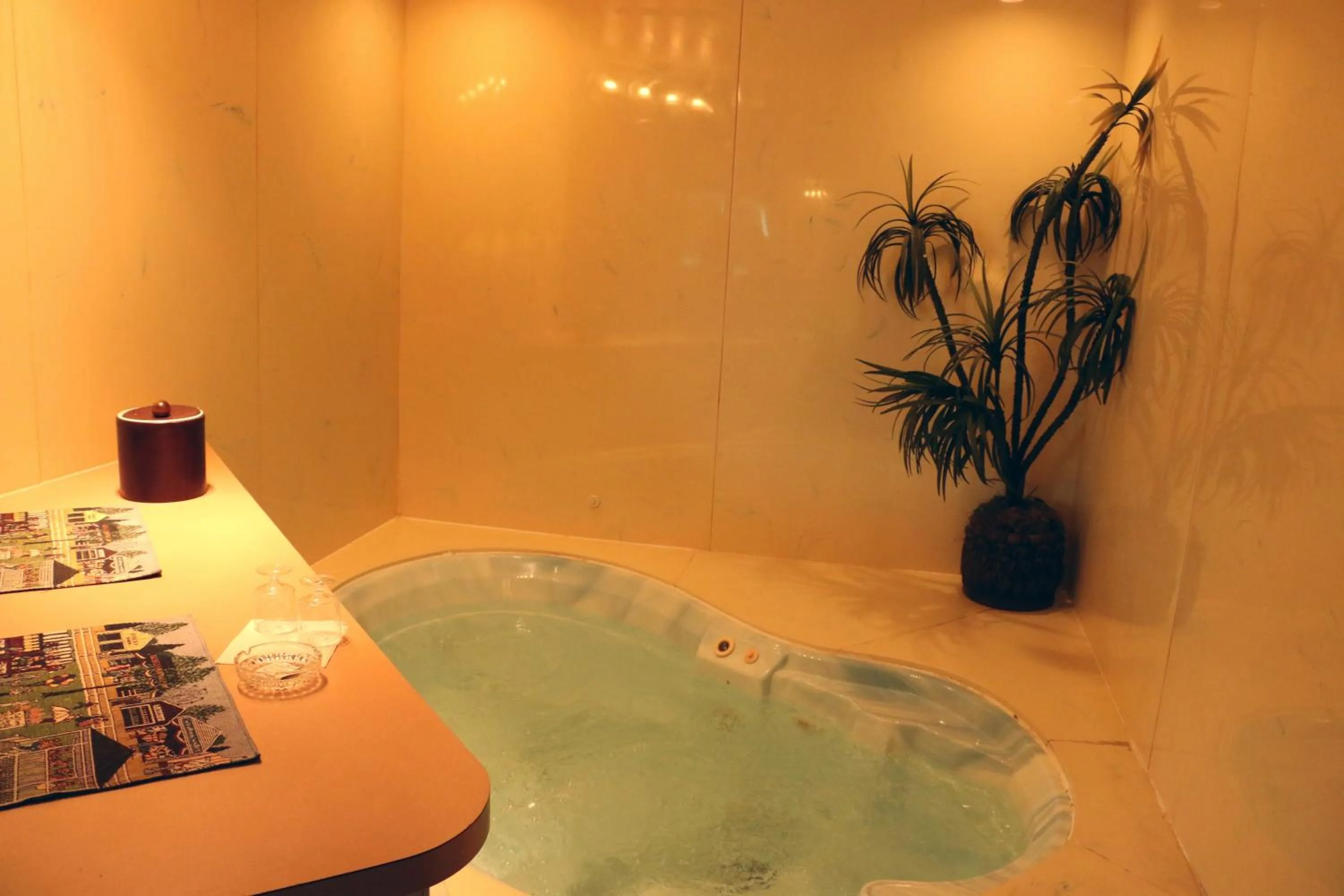 Bathroom in Bed Ford Inn