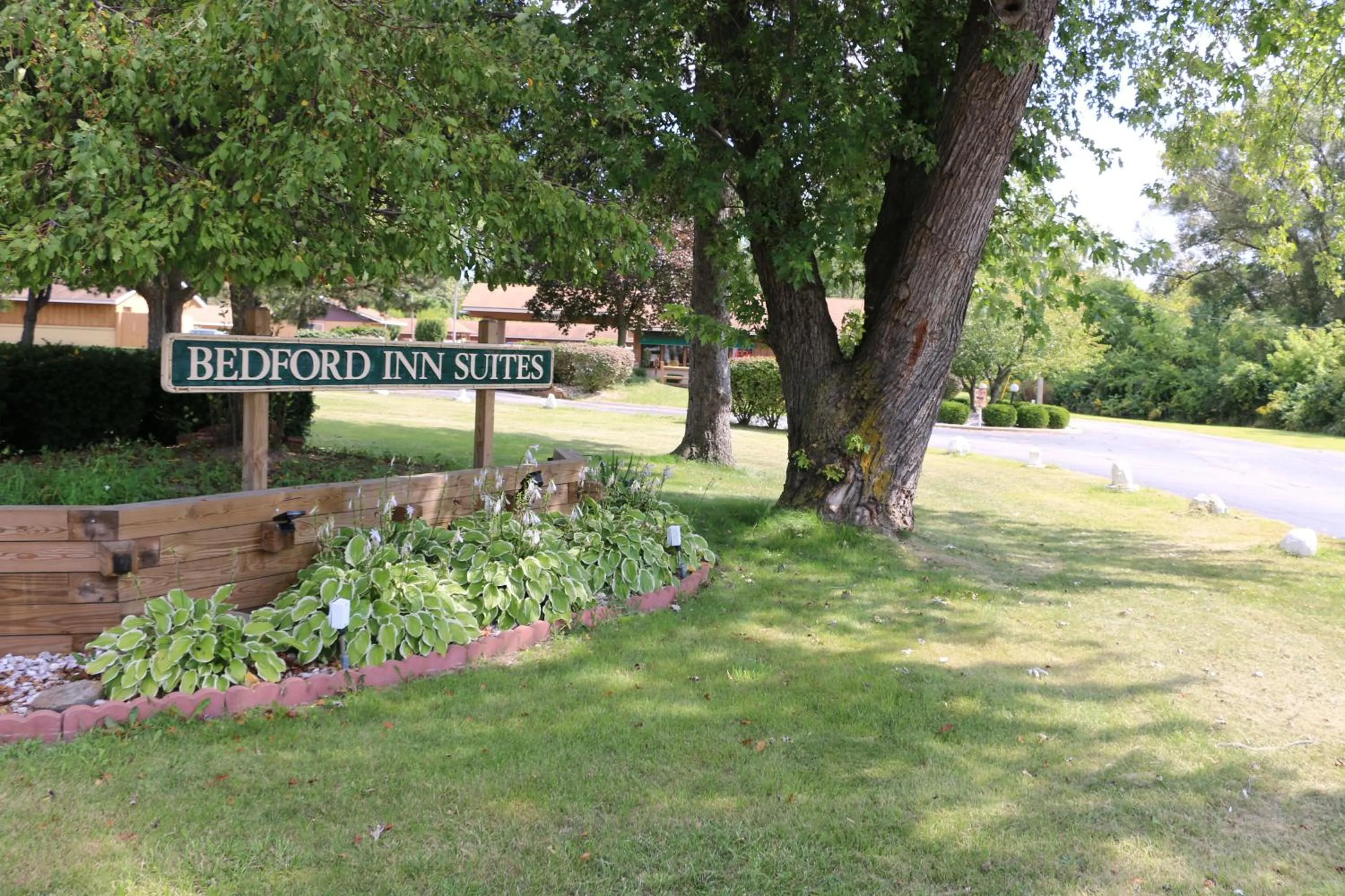 Property logo or sign in Bed Ford Inn