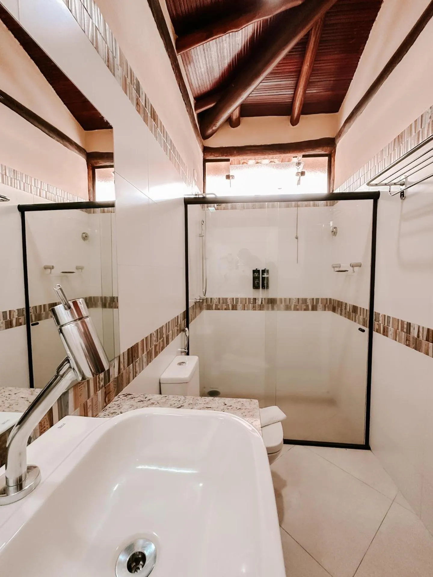 Bathroom in Abricó Beach Hotel