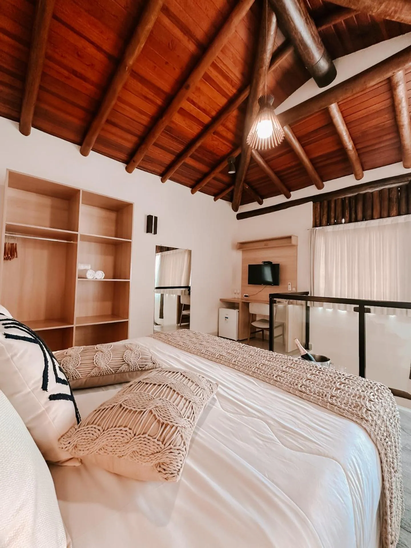 Bed in Abricó Beach Hotel