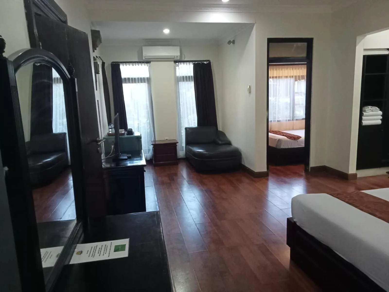 Bed in Stana Puri Gopa Hotel